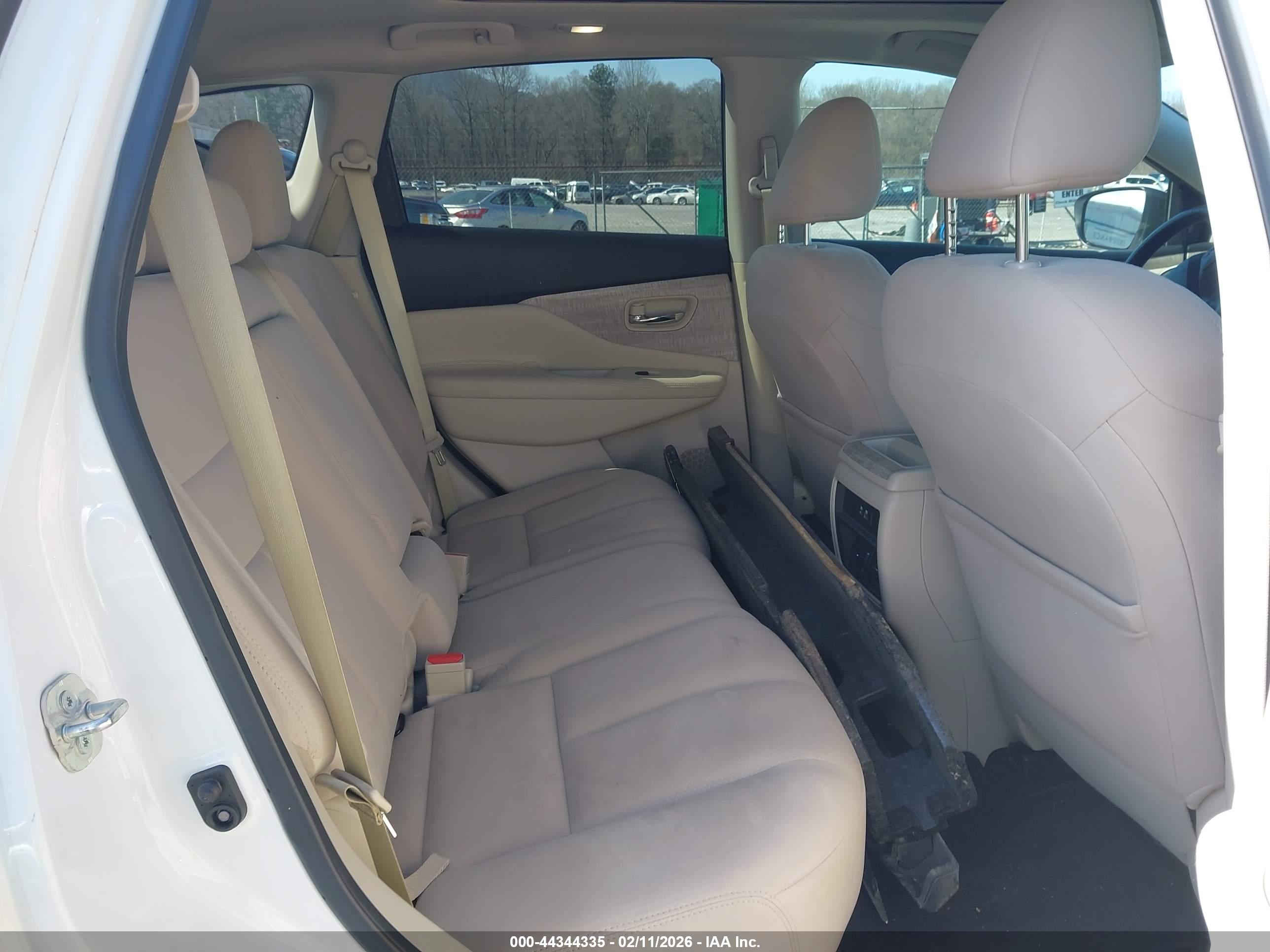 NISSAN MURANO image 8
