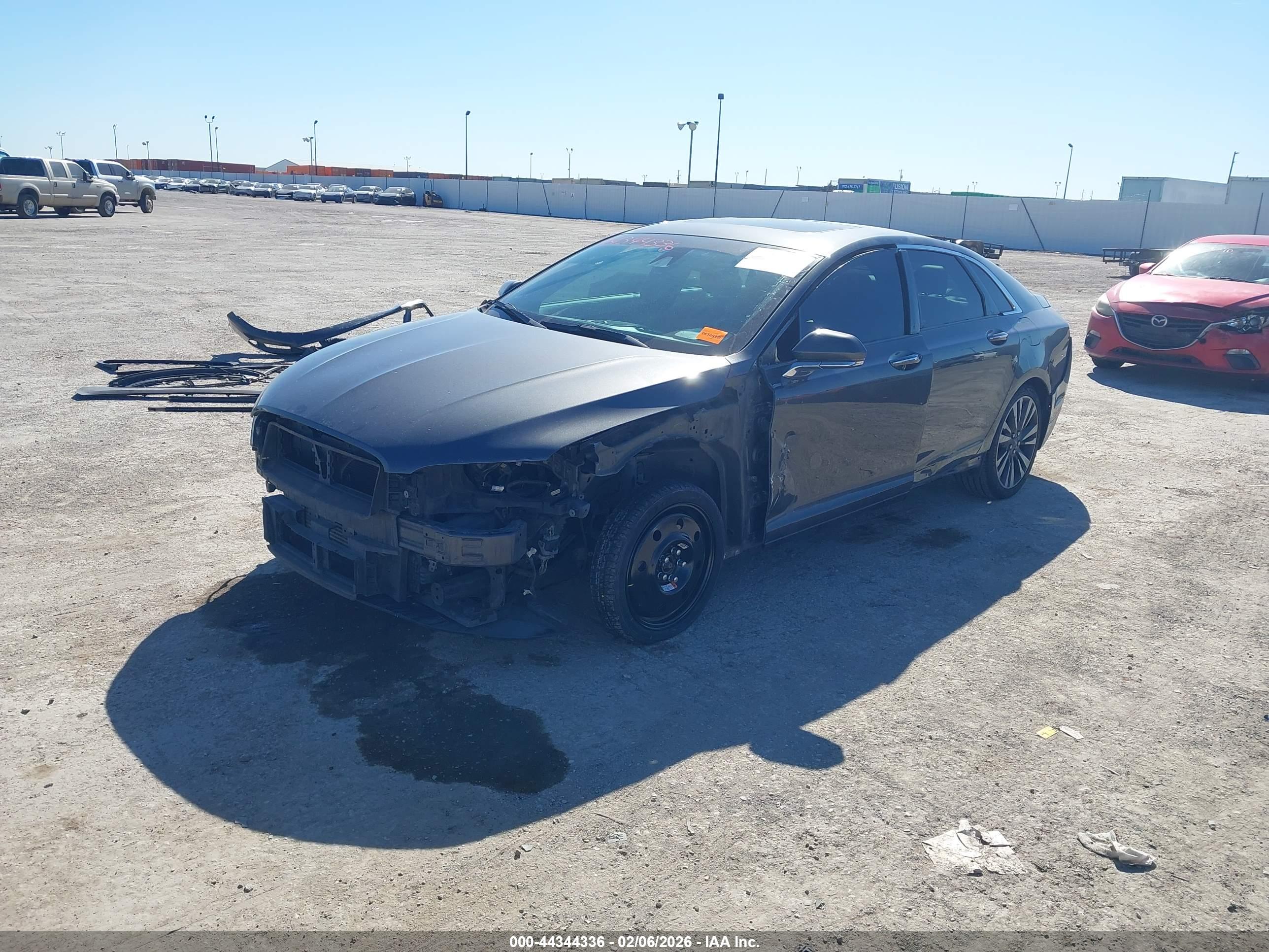 LINCOLN MKZ image 2
