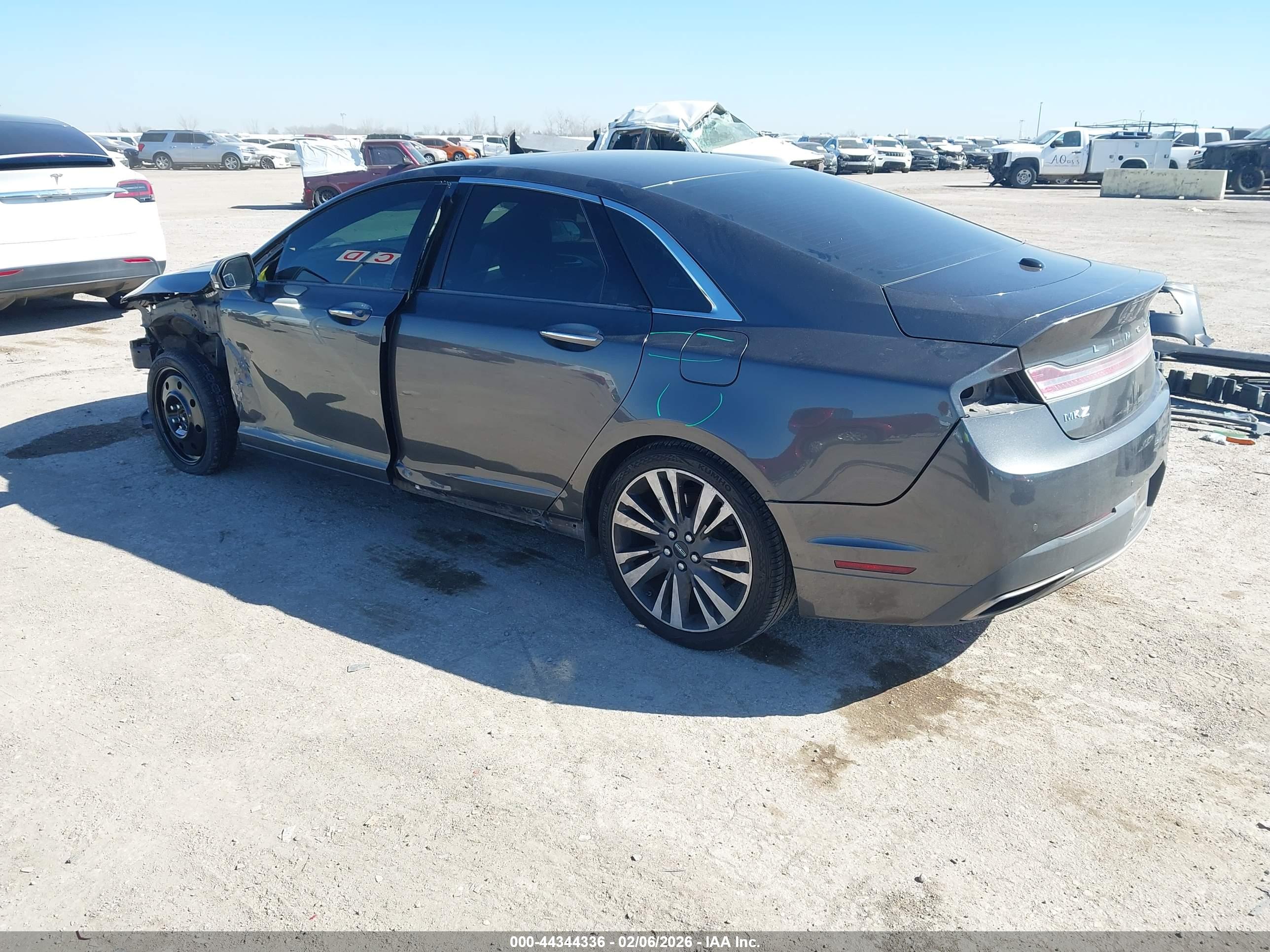 LINCOLN MKZ image 3