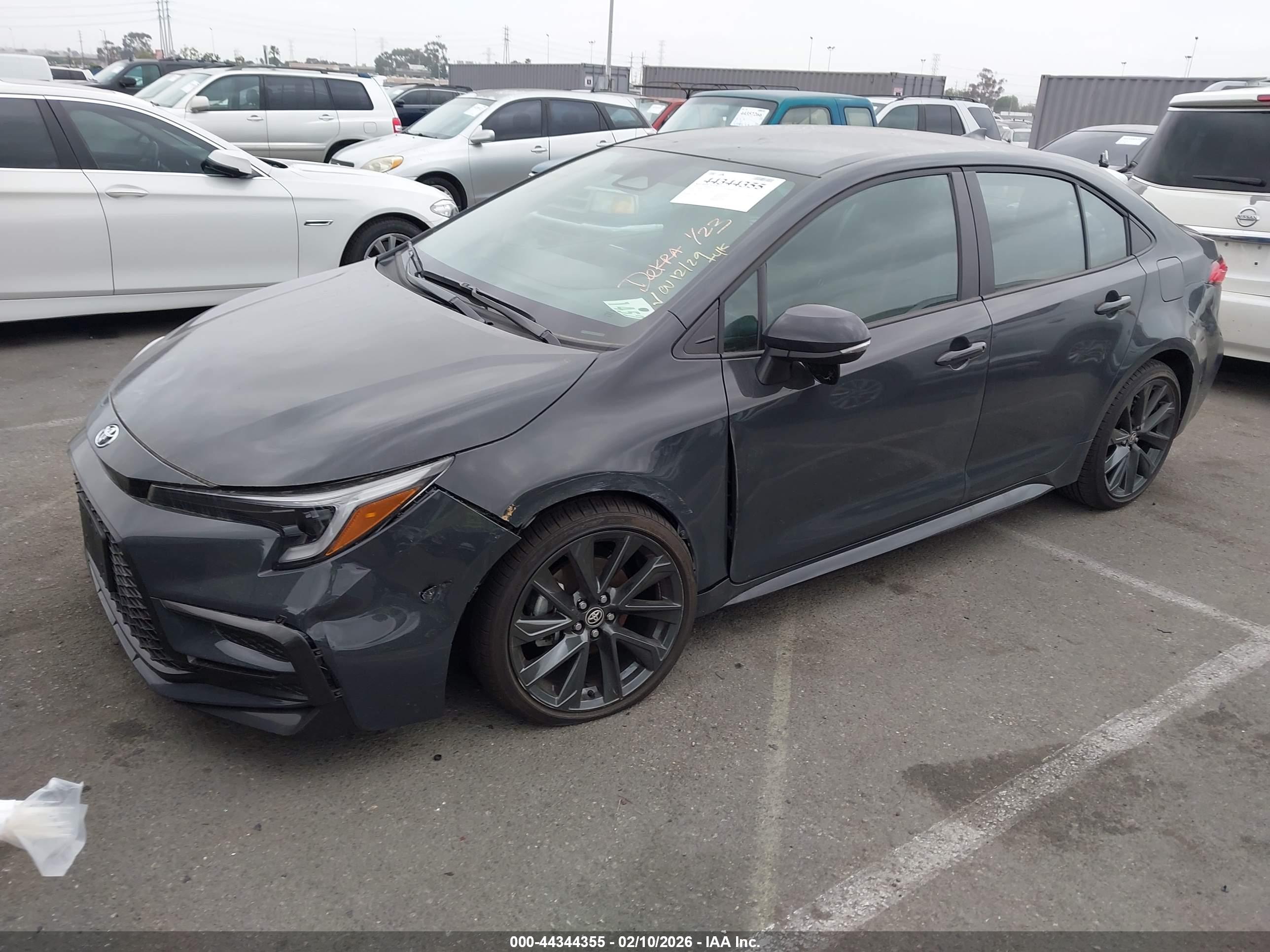 TOYOTA COROLLA image 2