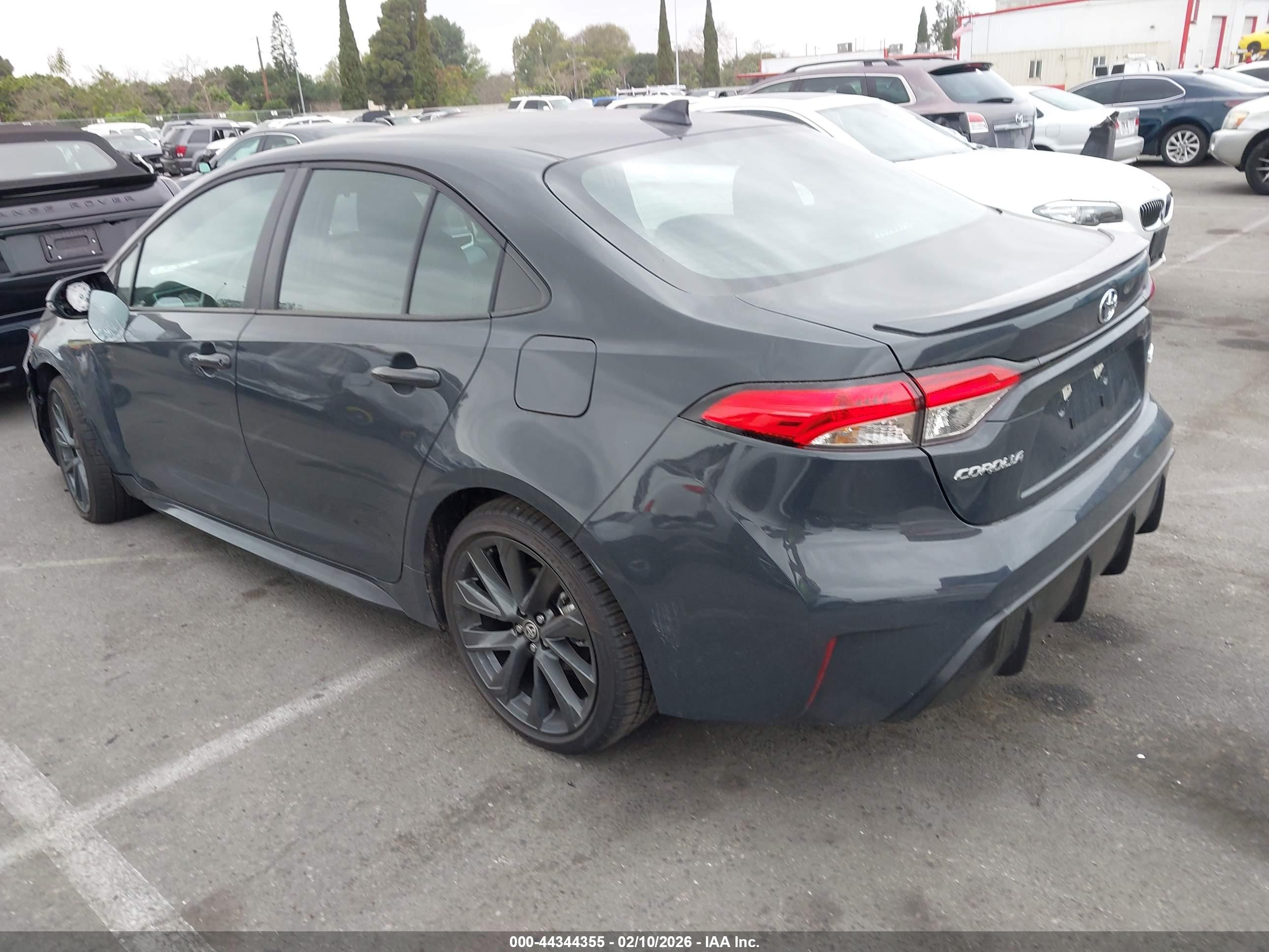 TOYOTA COROLLA image 3
