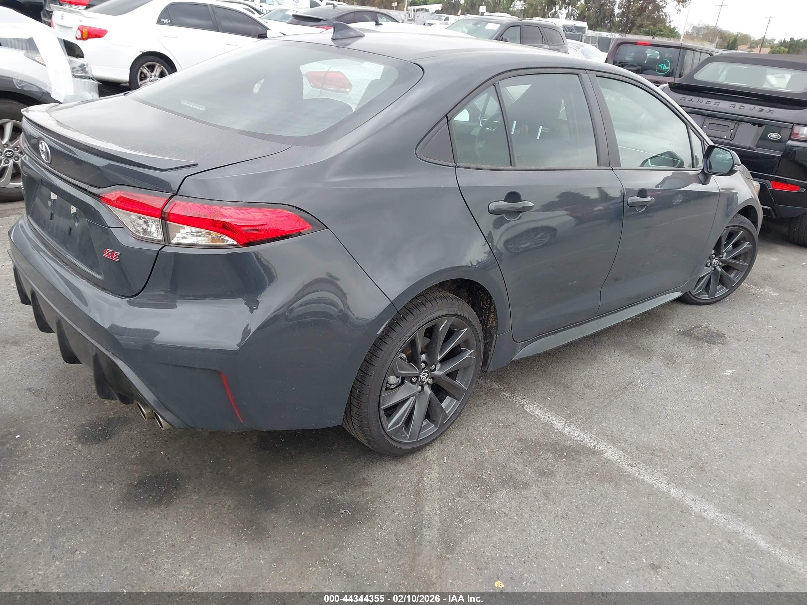 TOYOTA COROLLA image 4