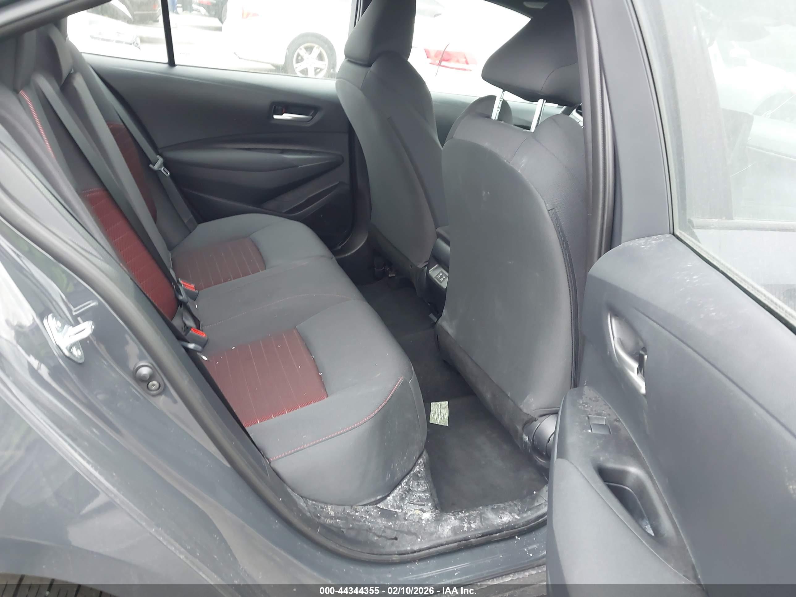 TOYOTA COROLLA image 8