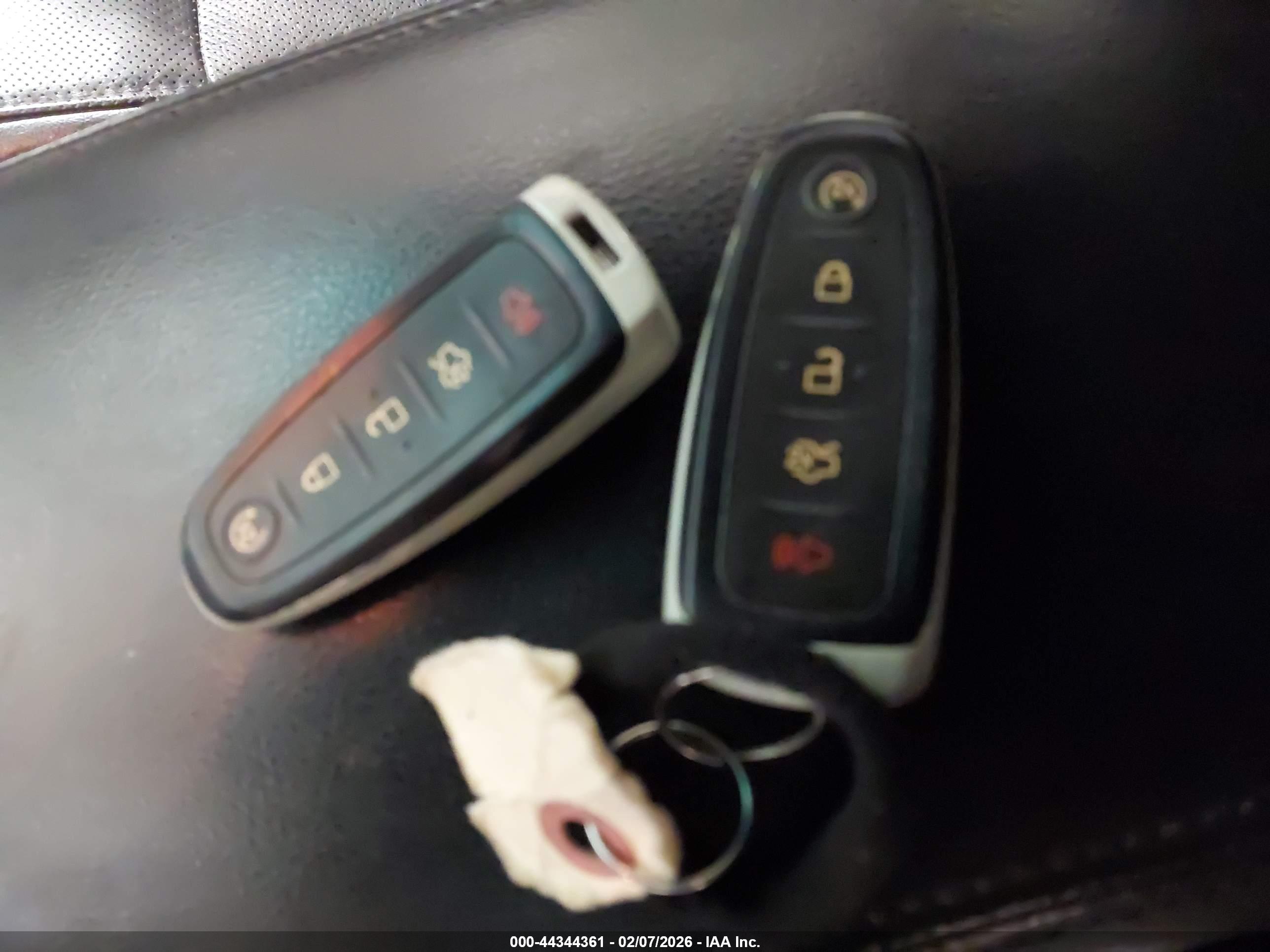 FORD EXPLORER image 11