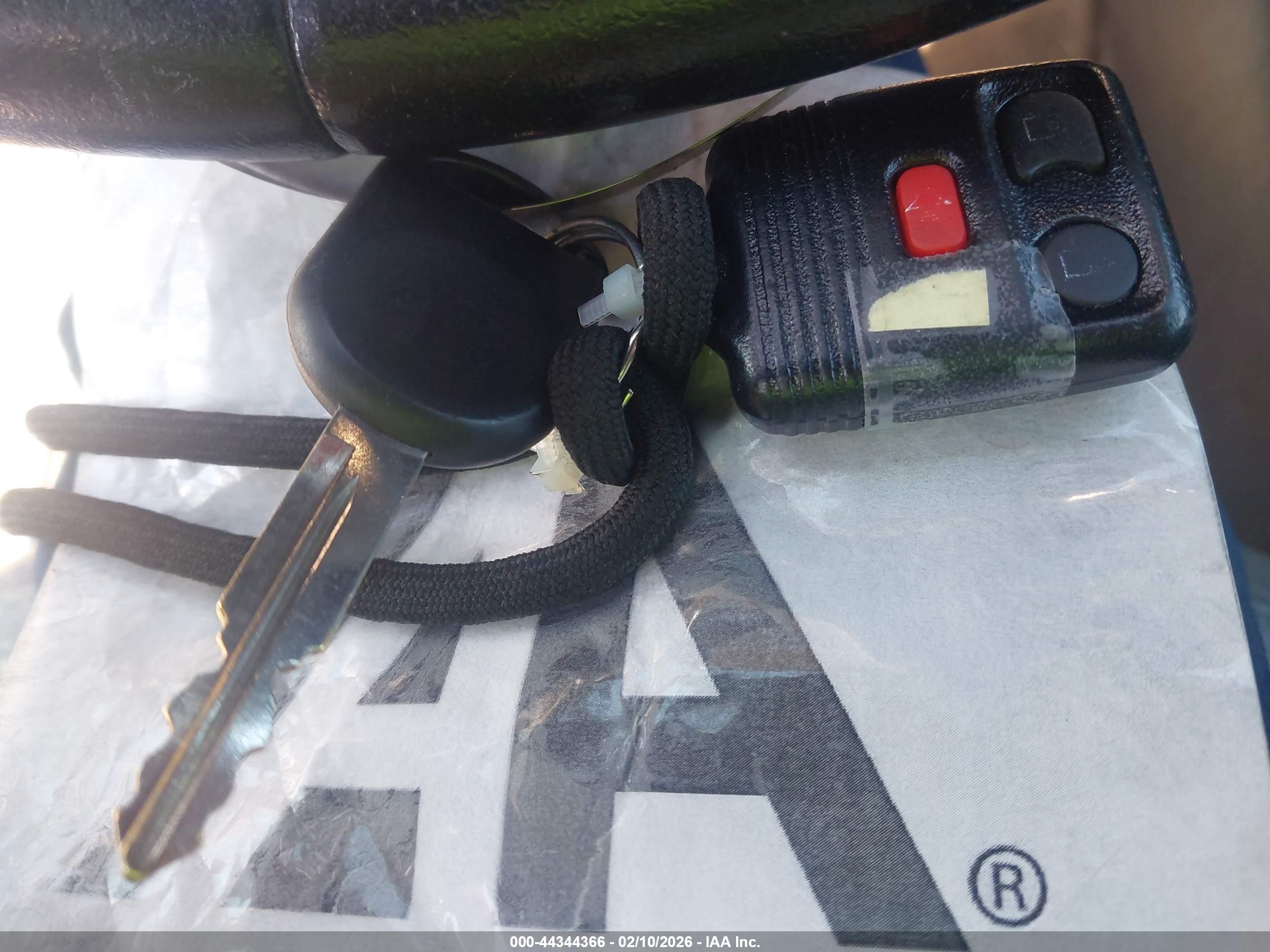FORD ESCAPE image 11