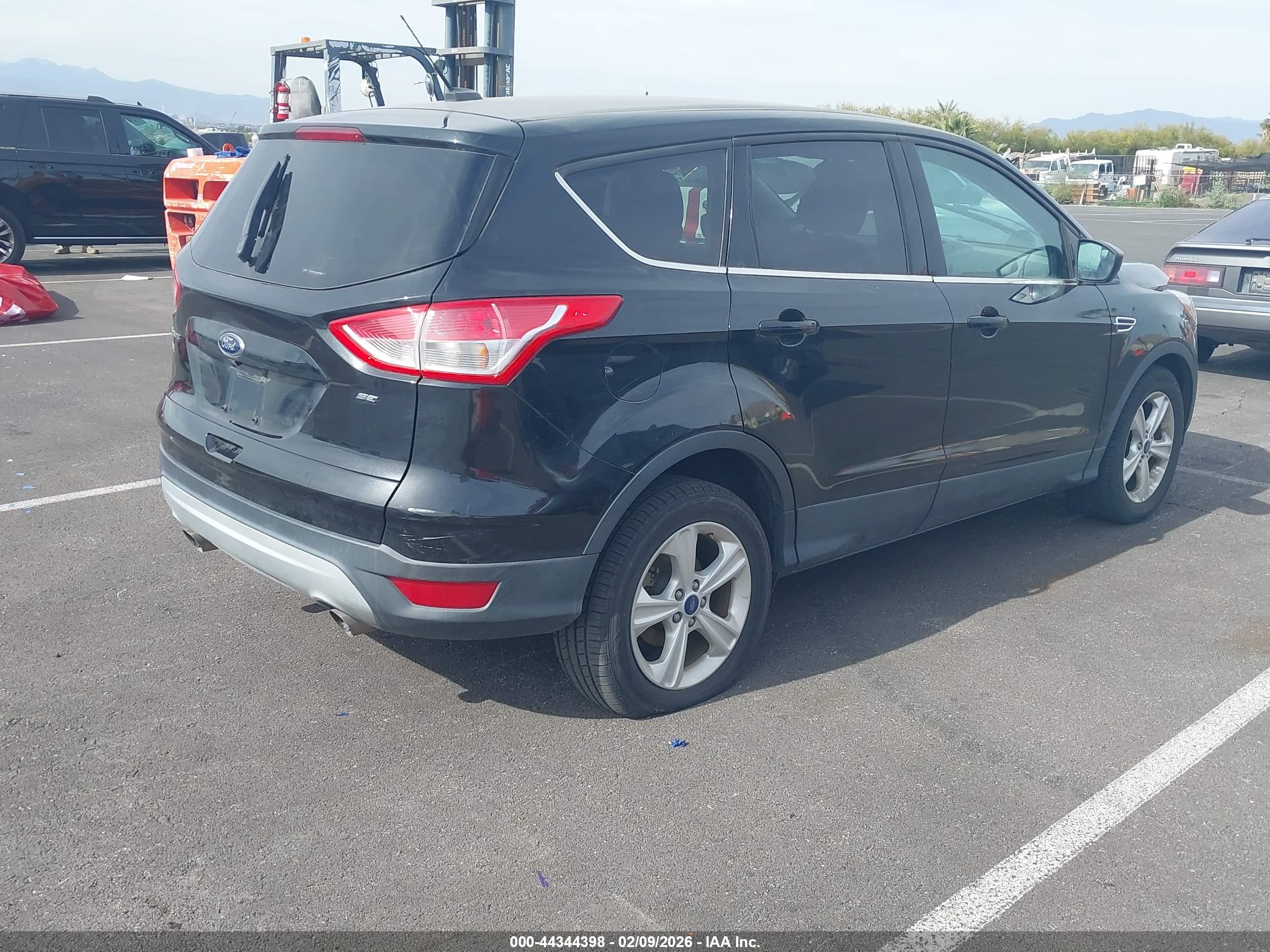 FORD ESCAPE image 4