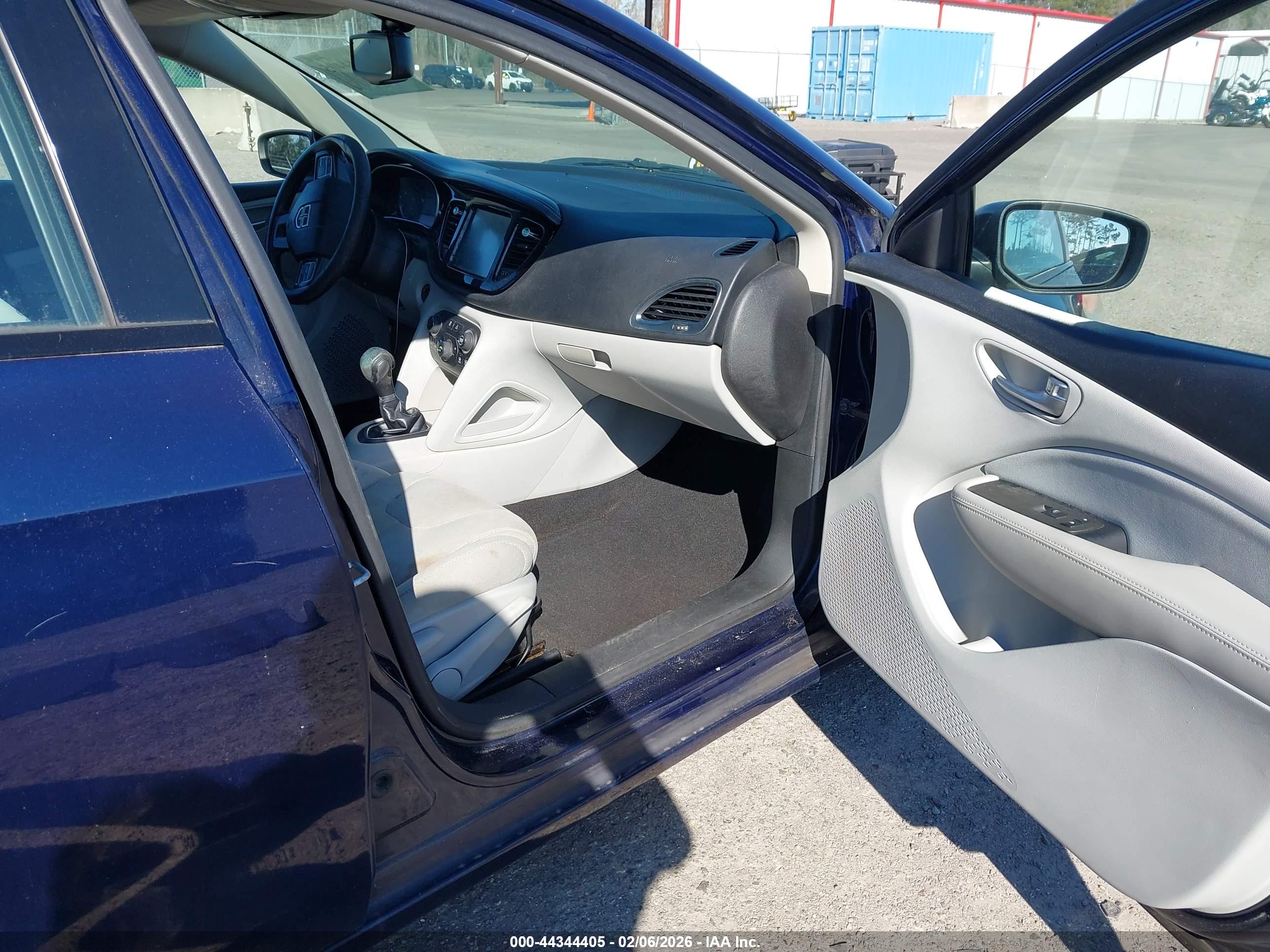 DODGE DART image 5