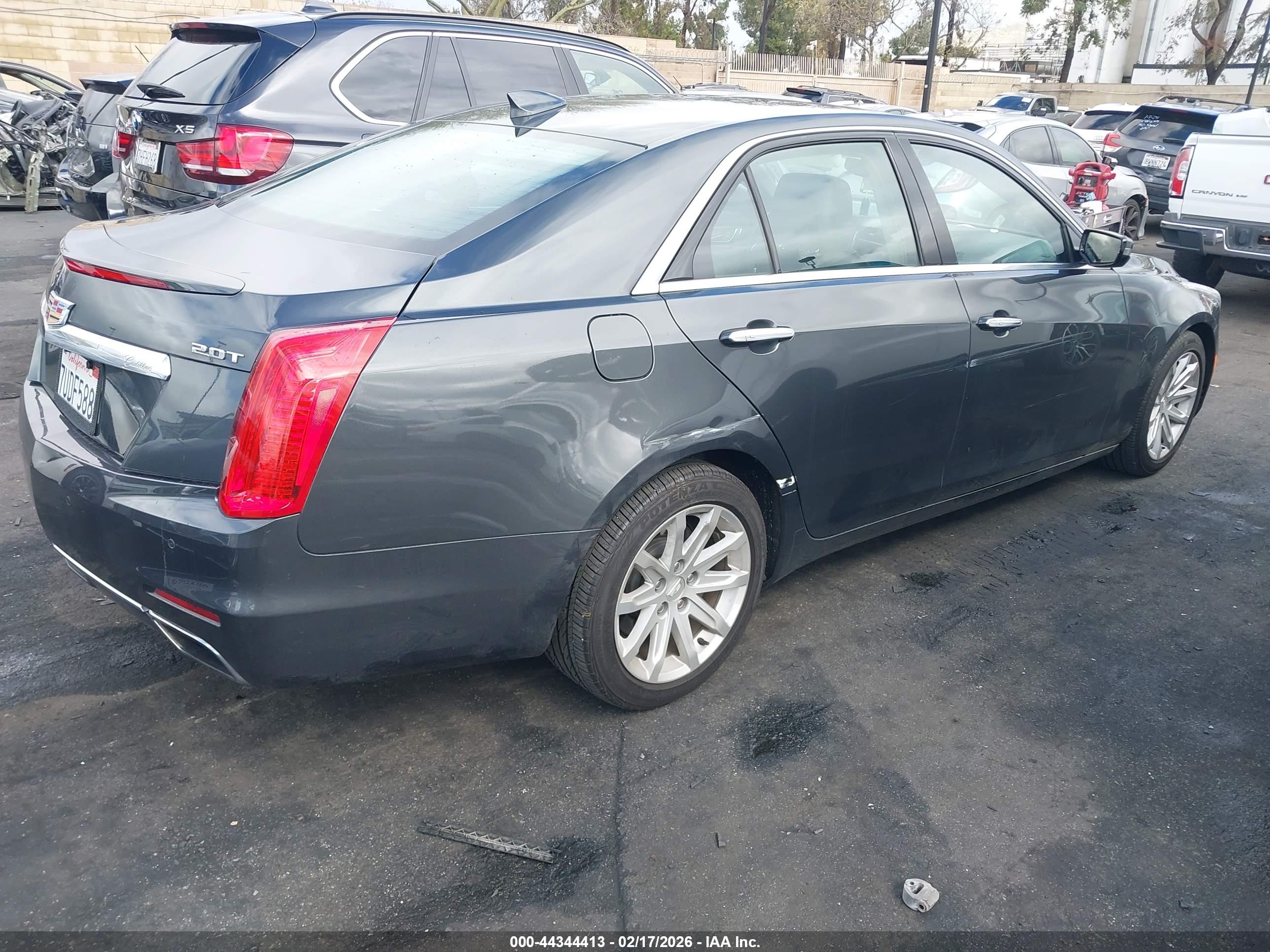CADILLAC CTS image 4