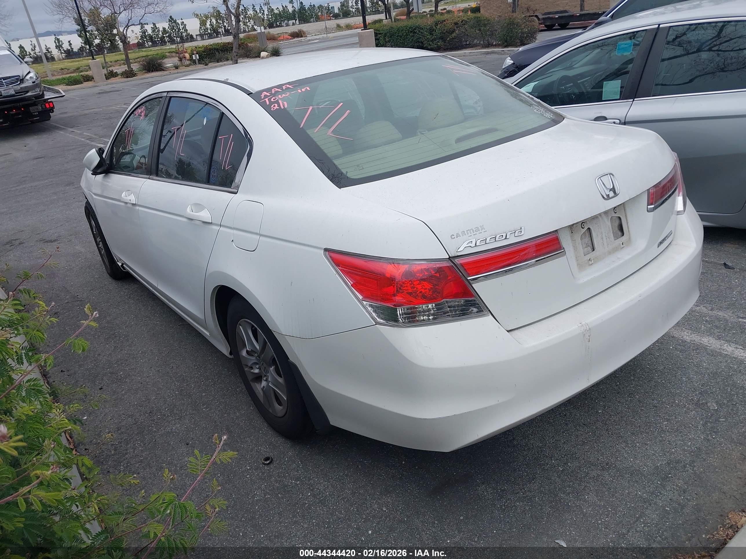 HONDA ACCORD image 3