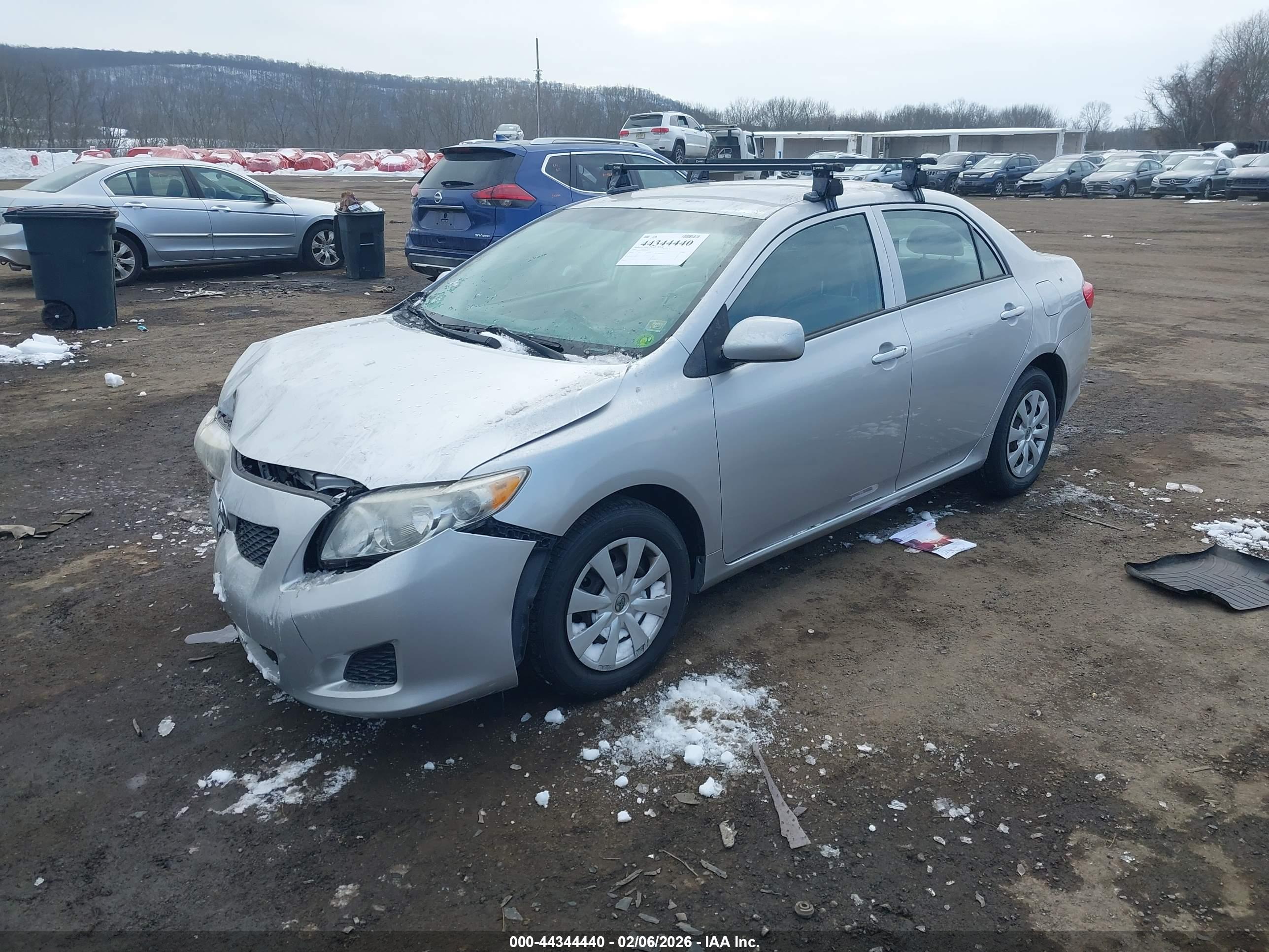TOYOTA COROLLA image 2