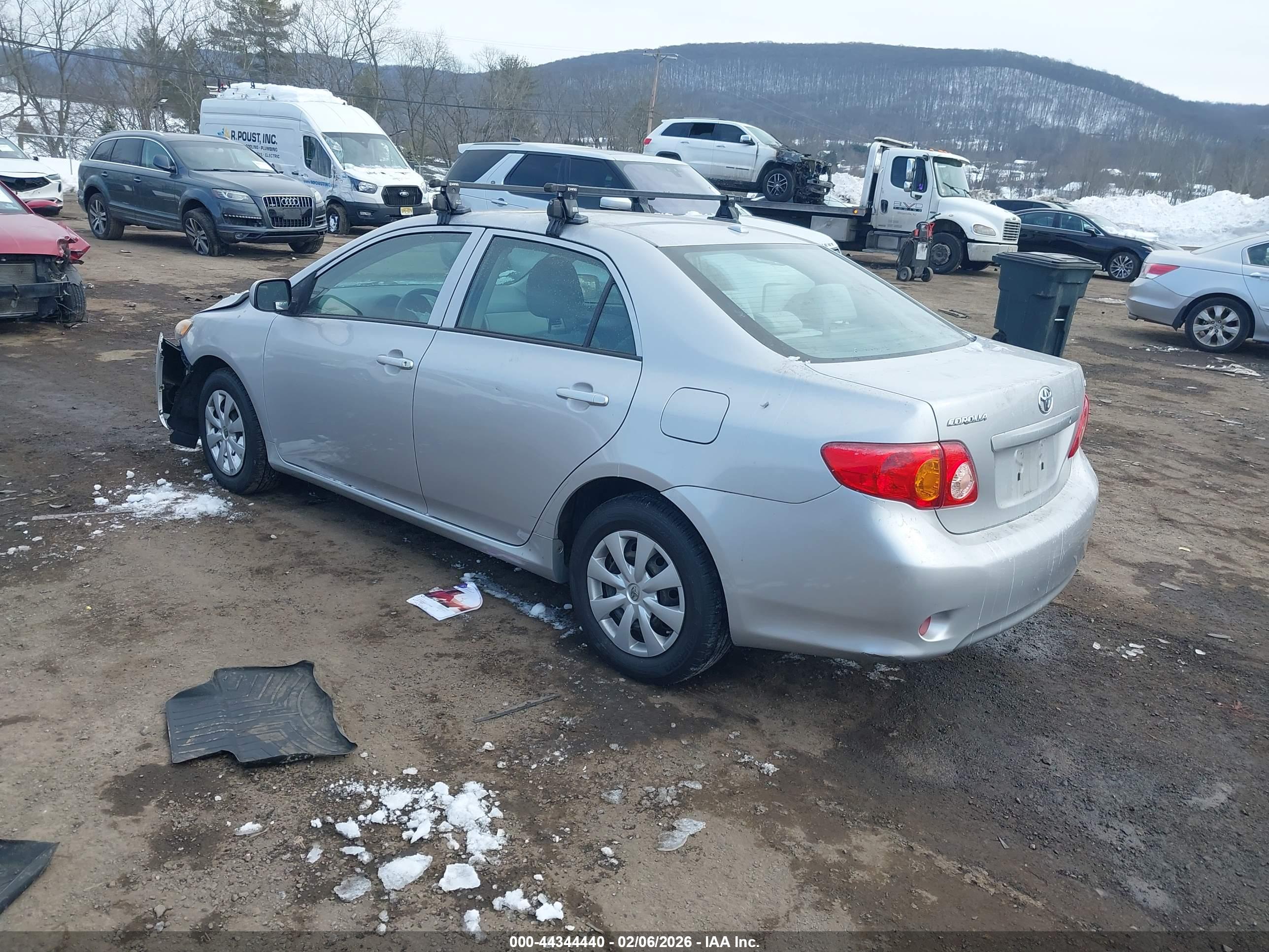 TOYOTA COROLLA image 3