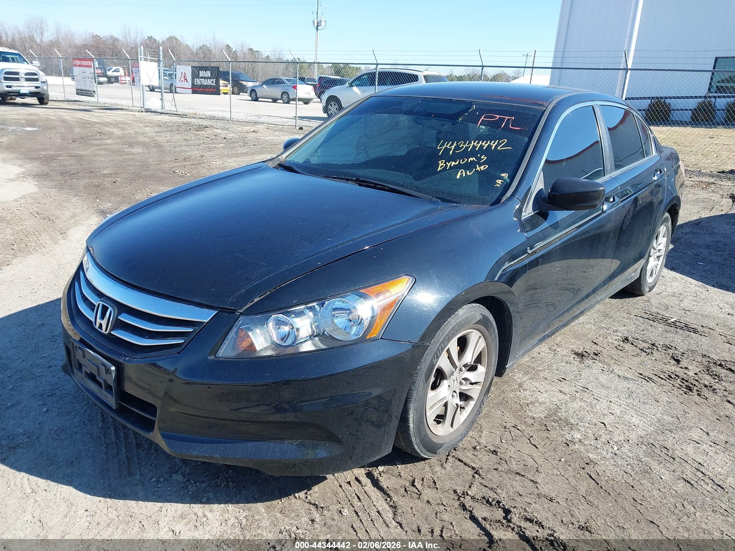HONDA ACCORD image 2