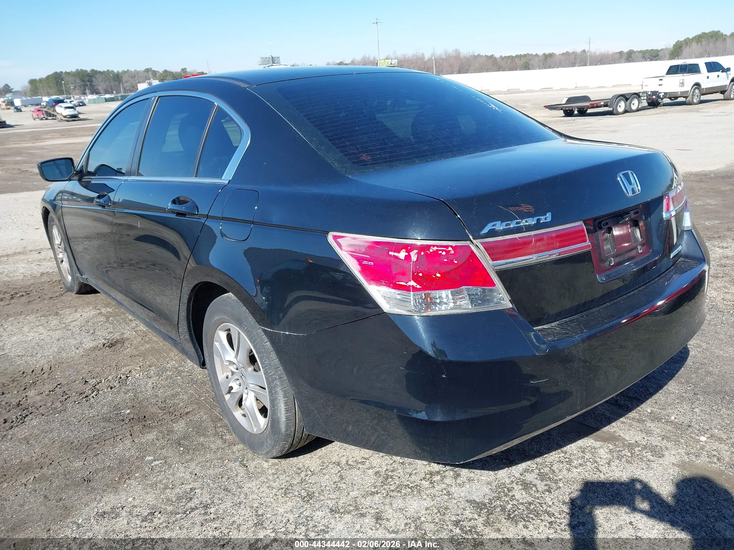 HONDA ACCORD image 3