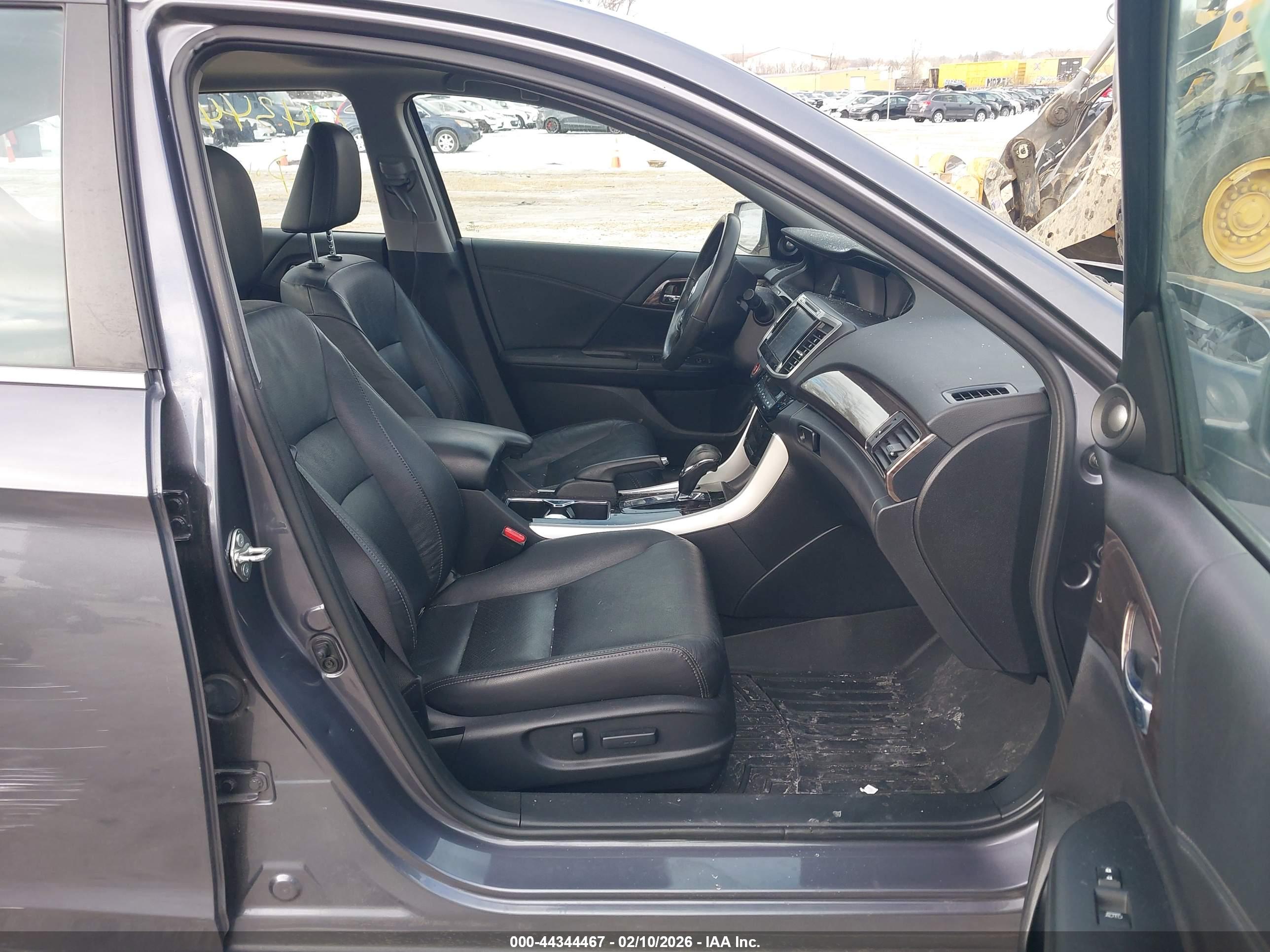 HONDA ACCORD image 5