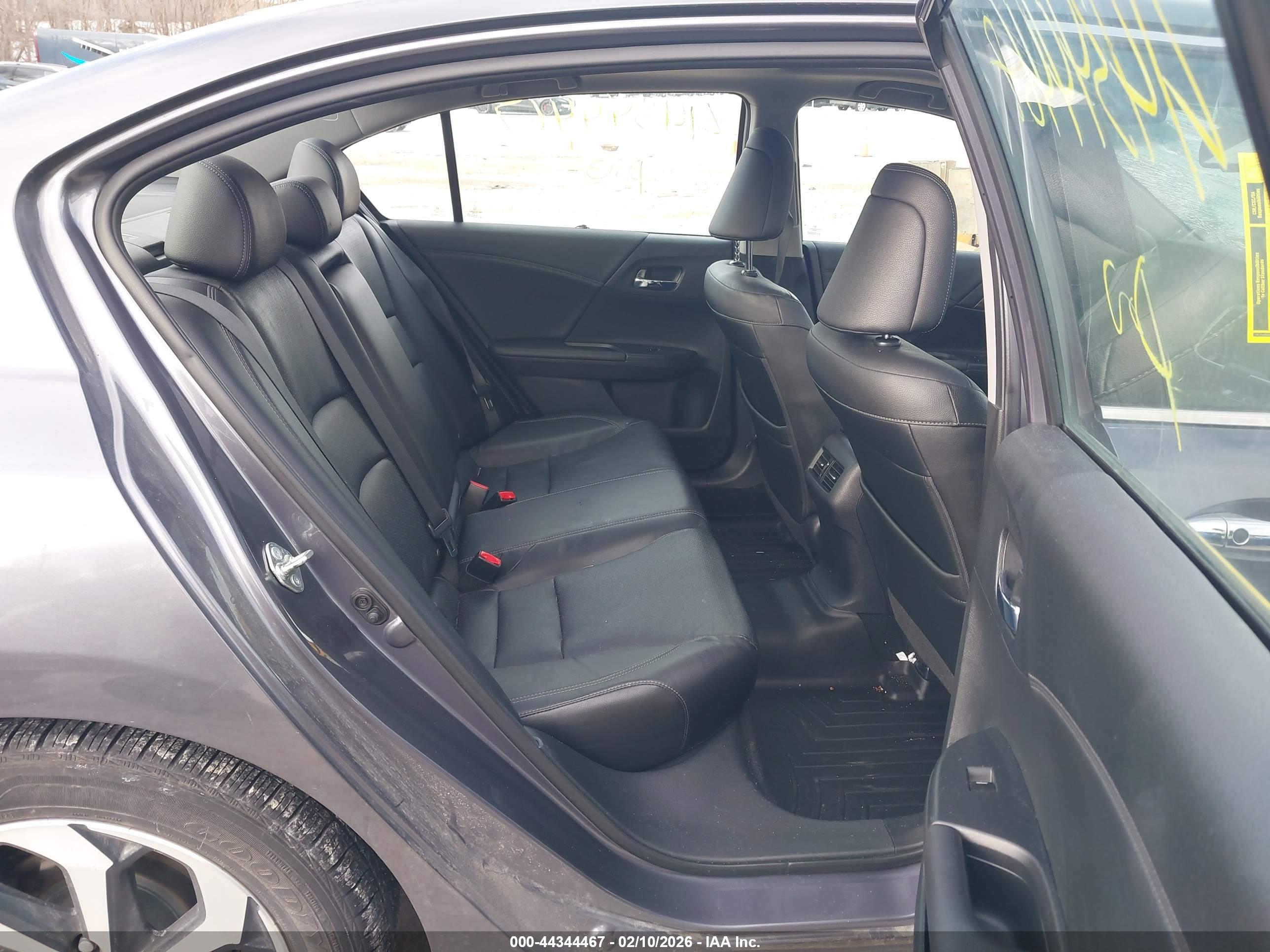 HONDA ACCORD image 8