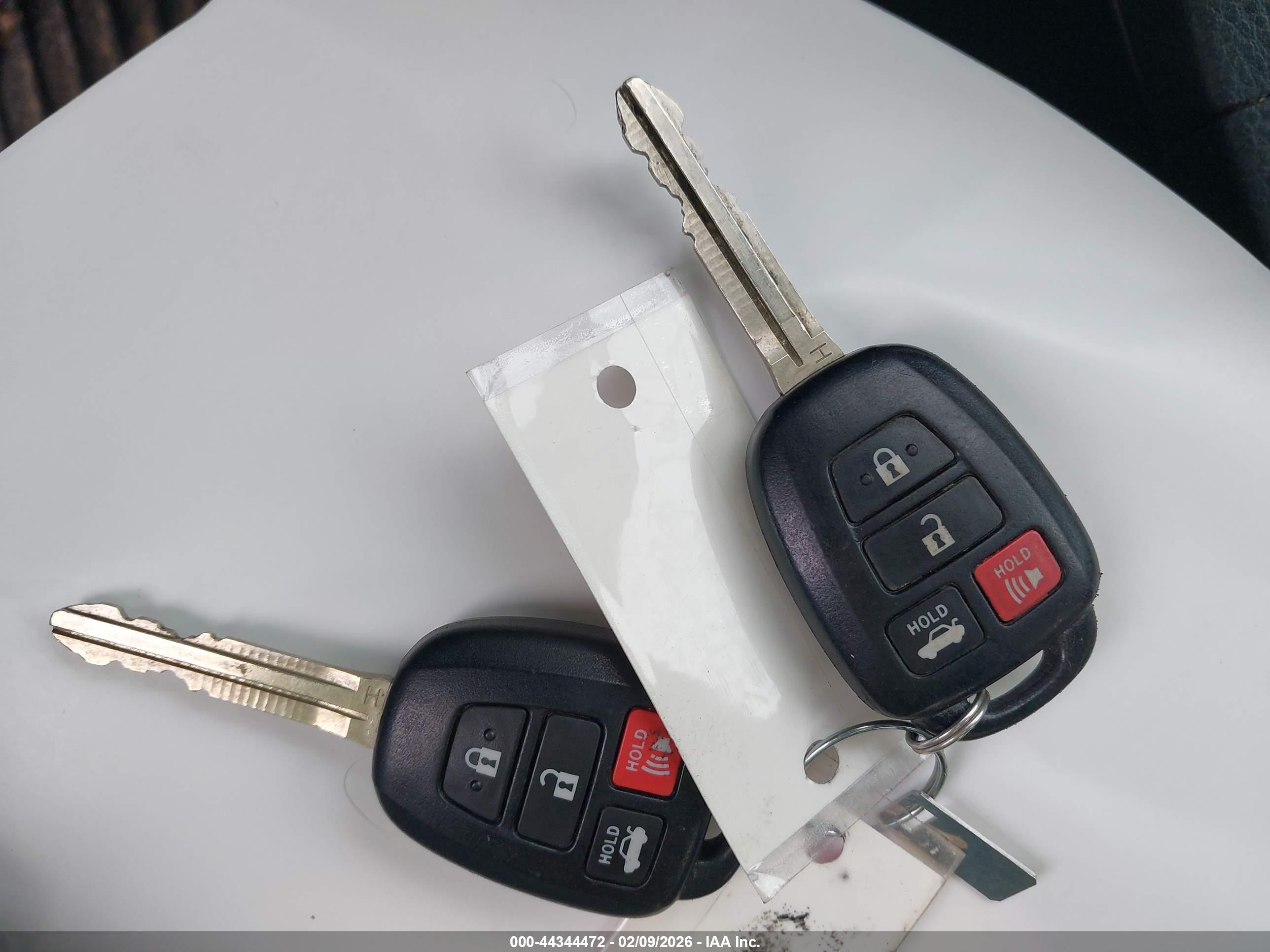 TOYOTA COROLLA image 11