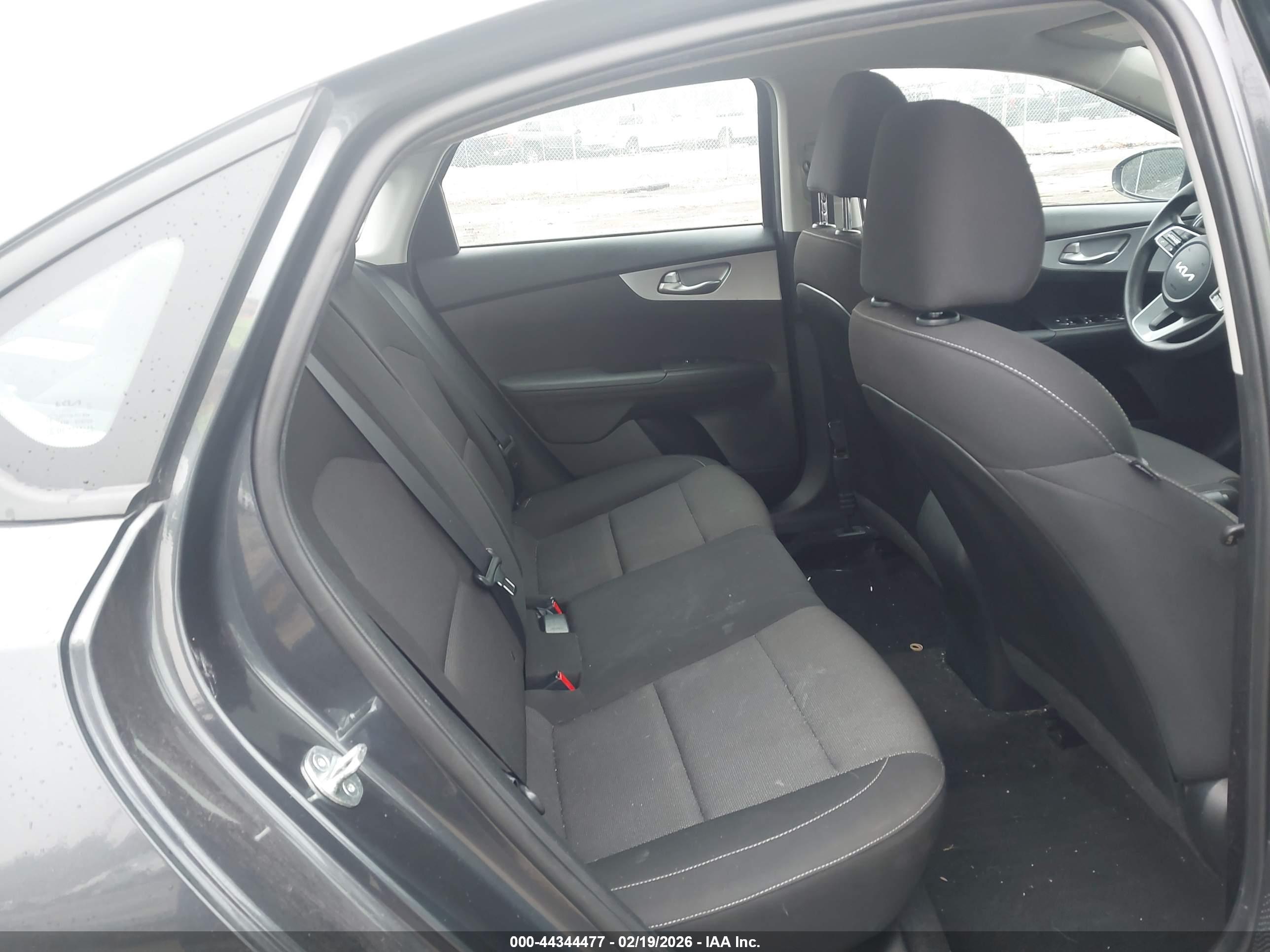 KIA FORTE image 8