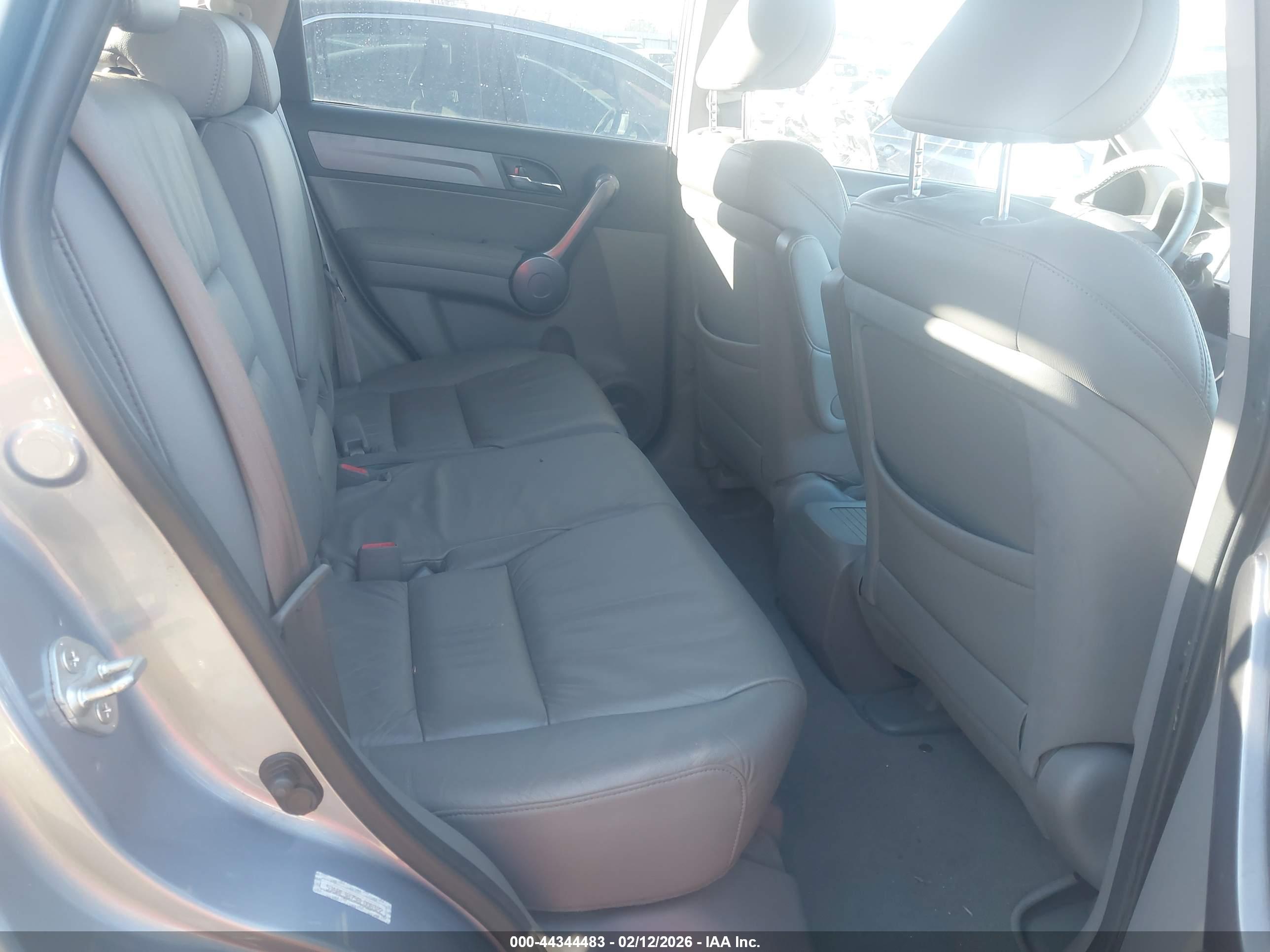 HONDA CR-V image 8