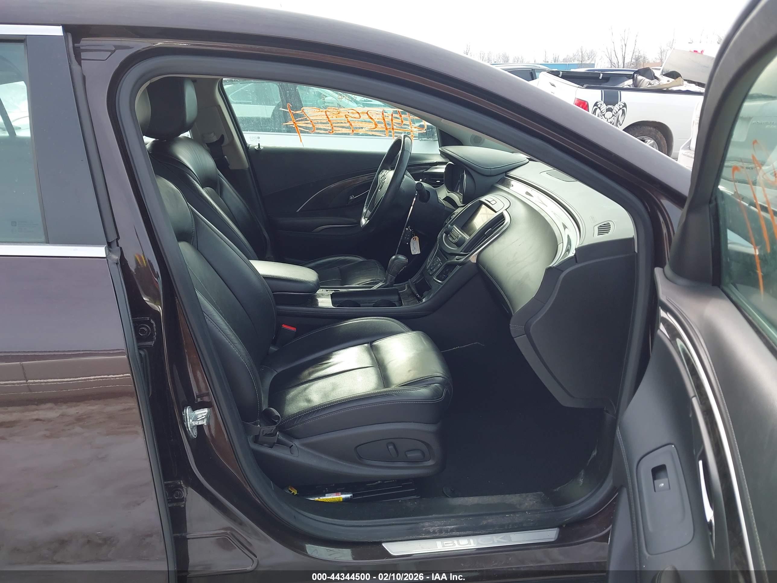 BUICK LACROSSE image 5