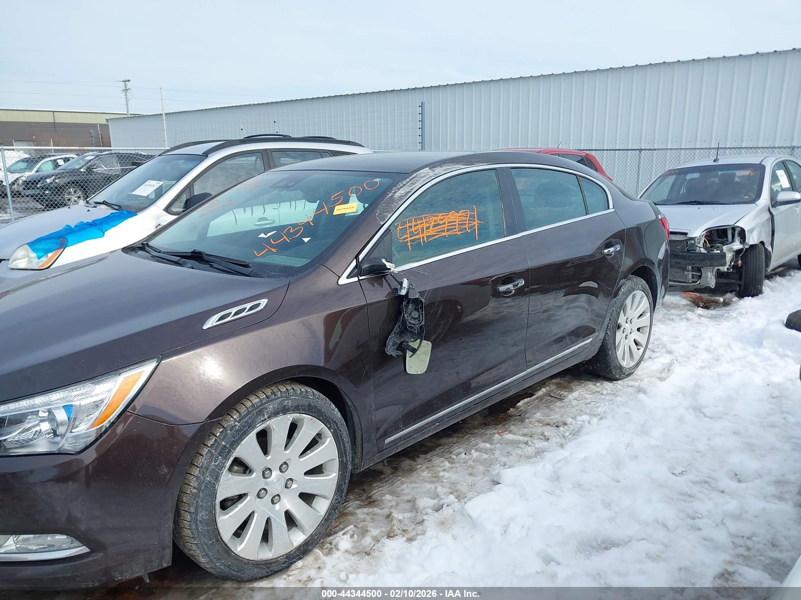 BUICK LACROSSE image 6