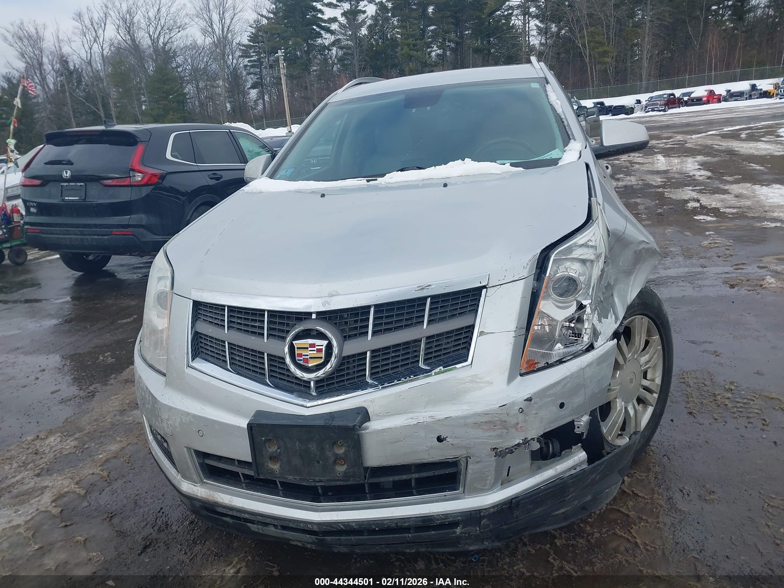 CADILLAC SRX image 6