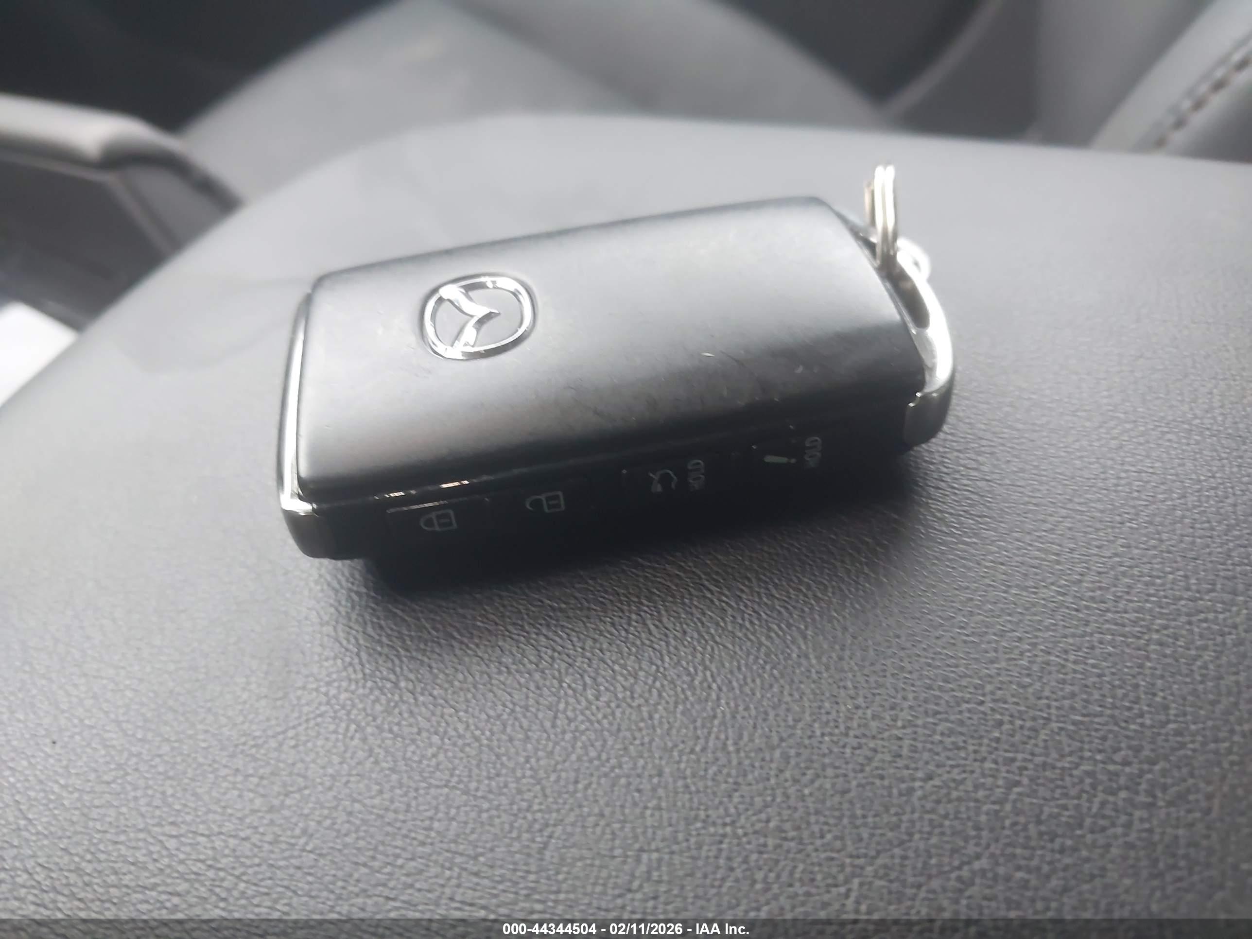 MAZDA MAZDA3 image 11