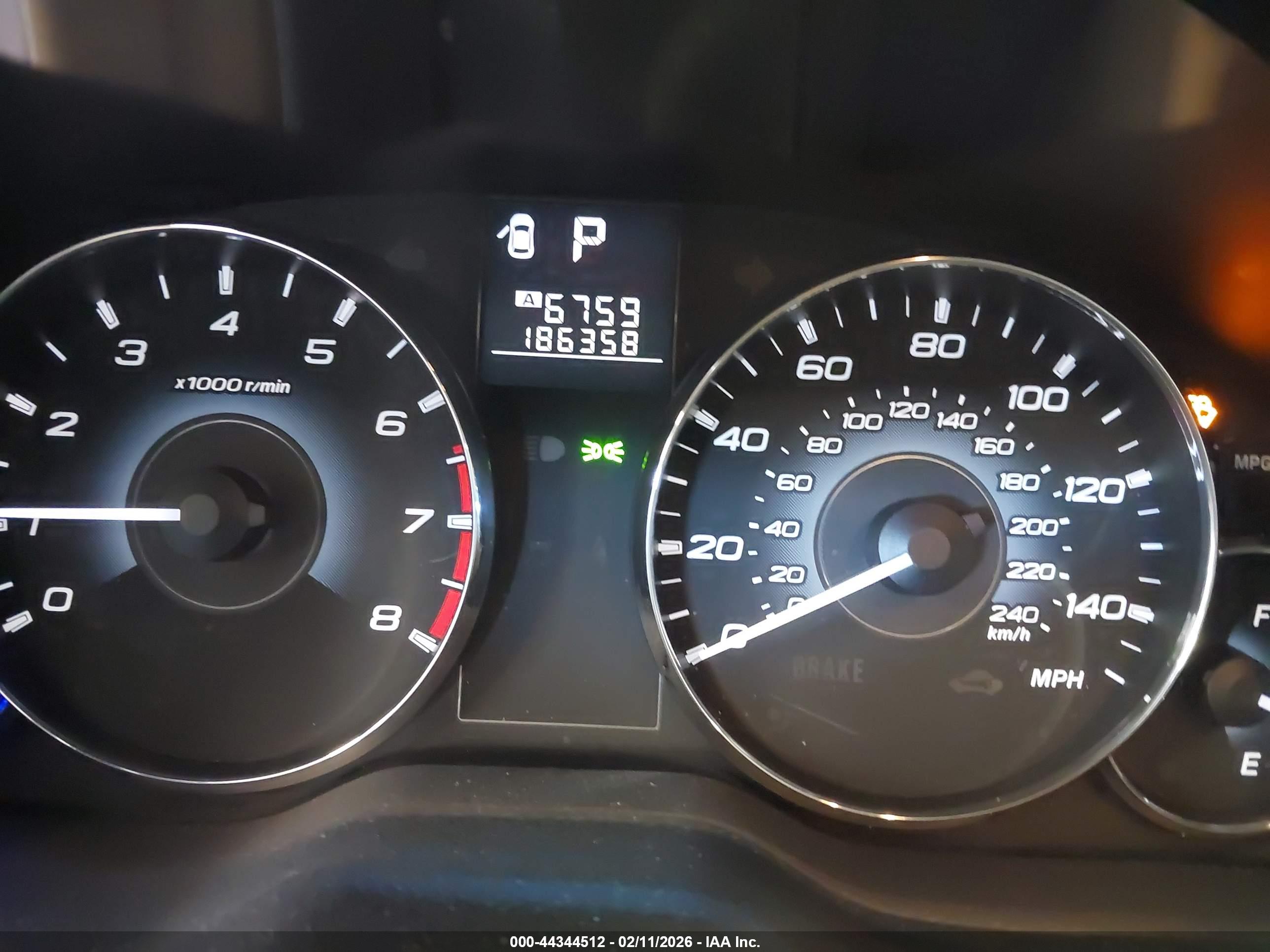 SUBARU OUTBACK image 7