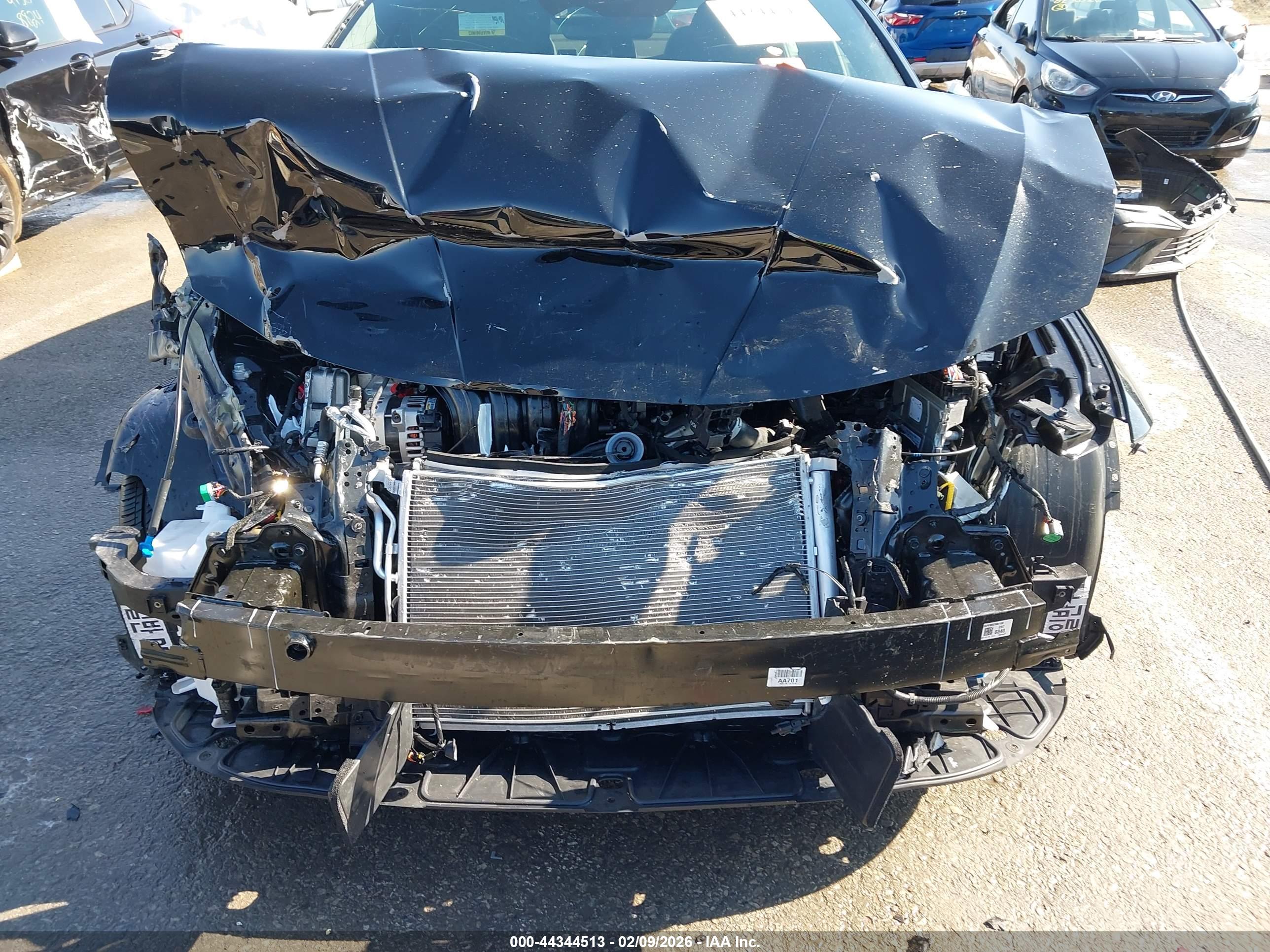 HYUNDAI ELANTRA image 6