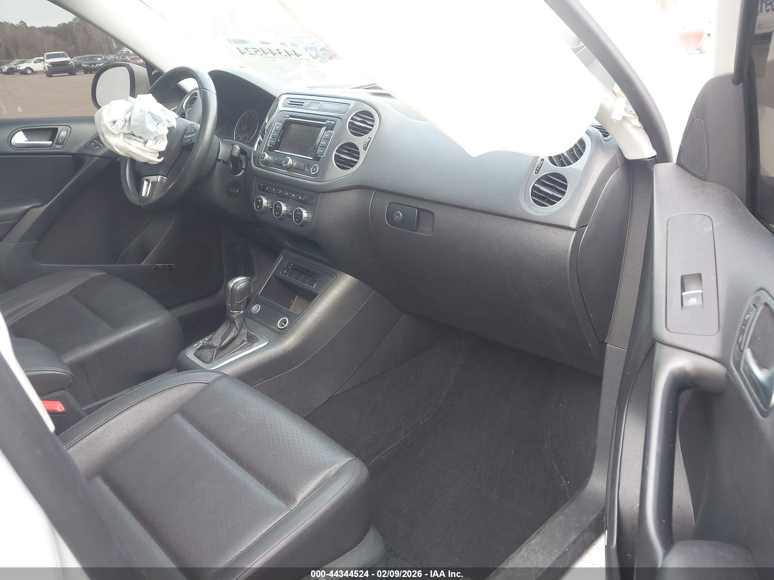 VOLKSWAGEN TIGUAN image 5