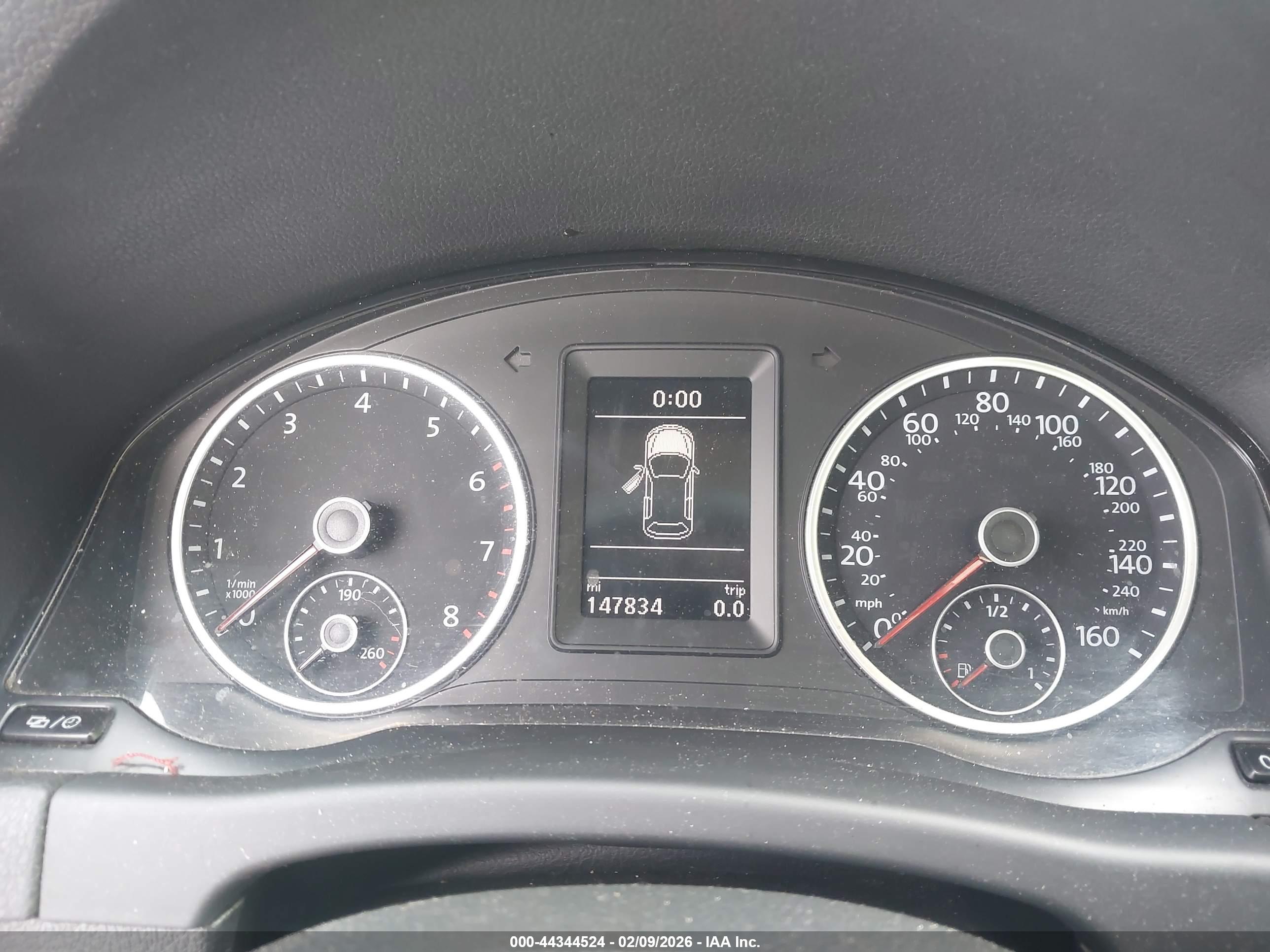 VOLKSWAGEN TIGUAN image 7
