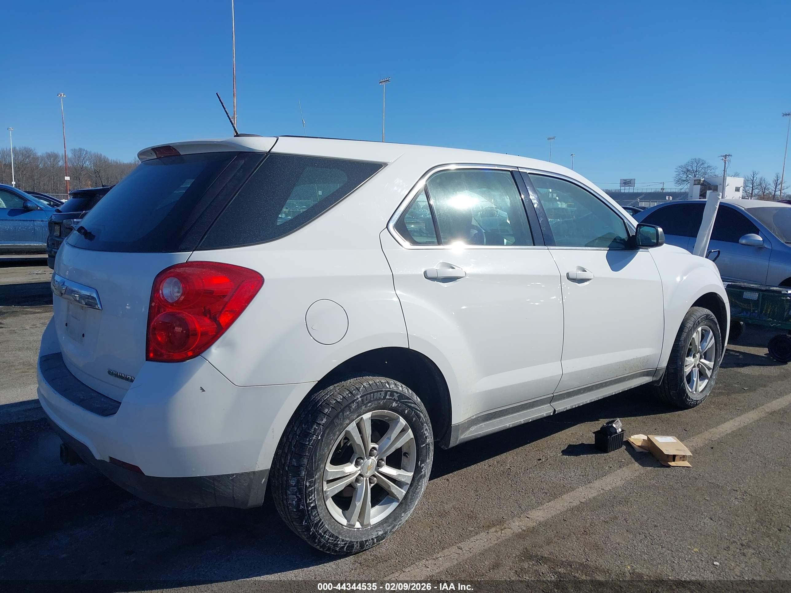 CHEVROLET EQUINOX image 4