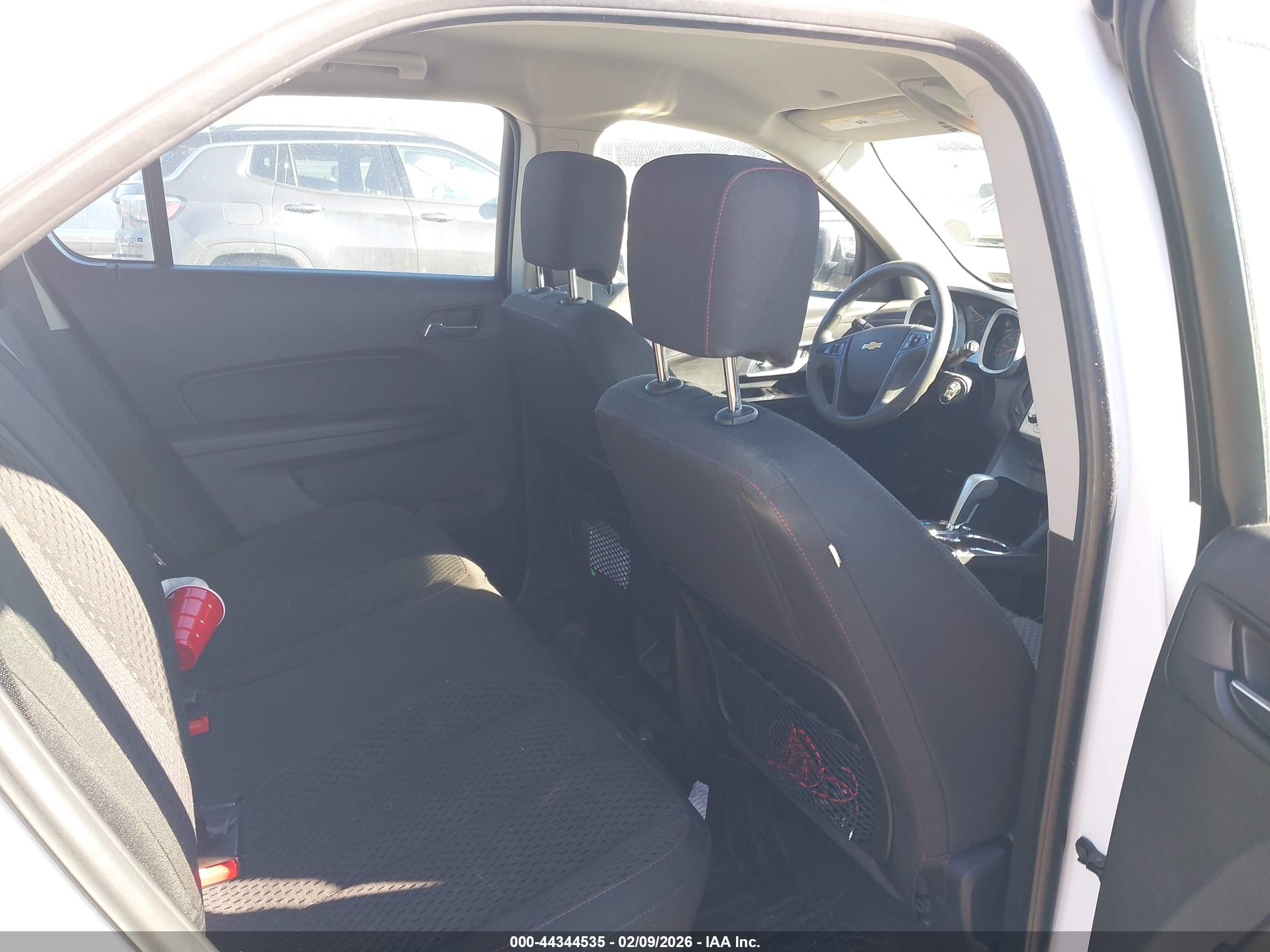 CHEVROLET EQUINOX image 8