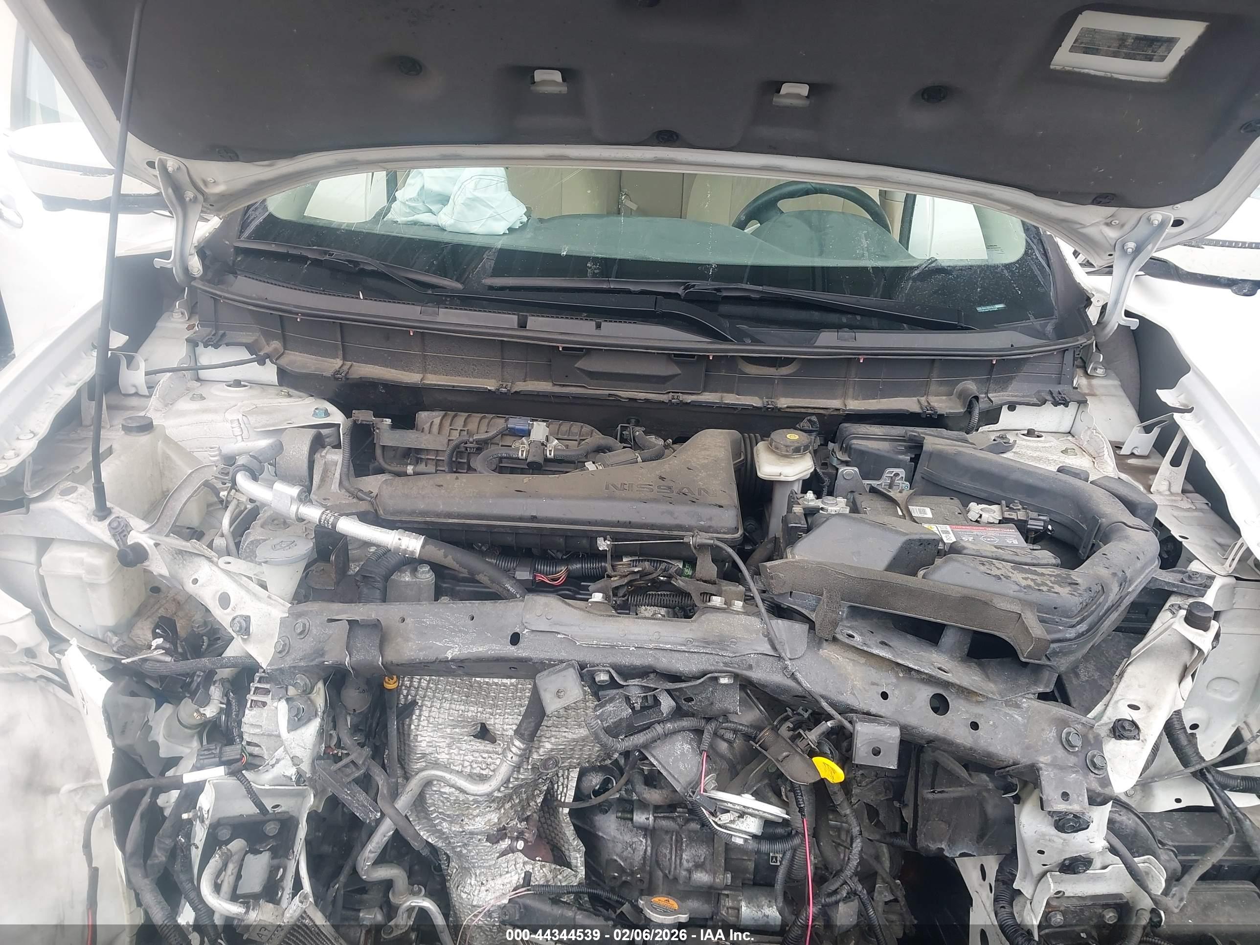 NISSAN ROGUE image 10