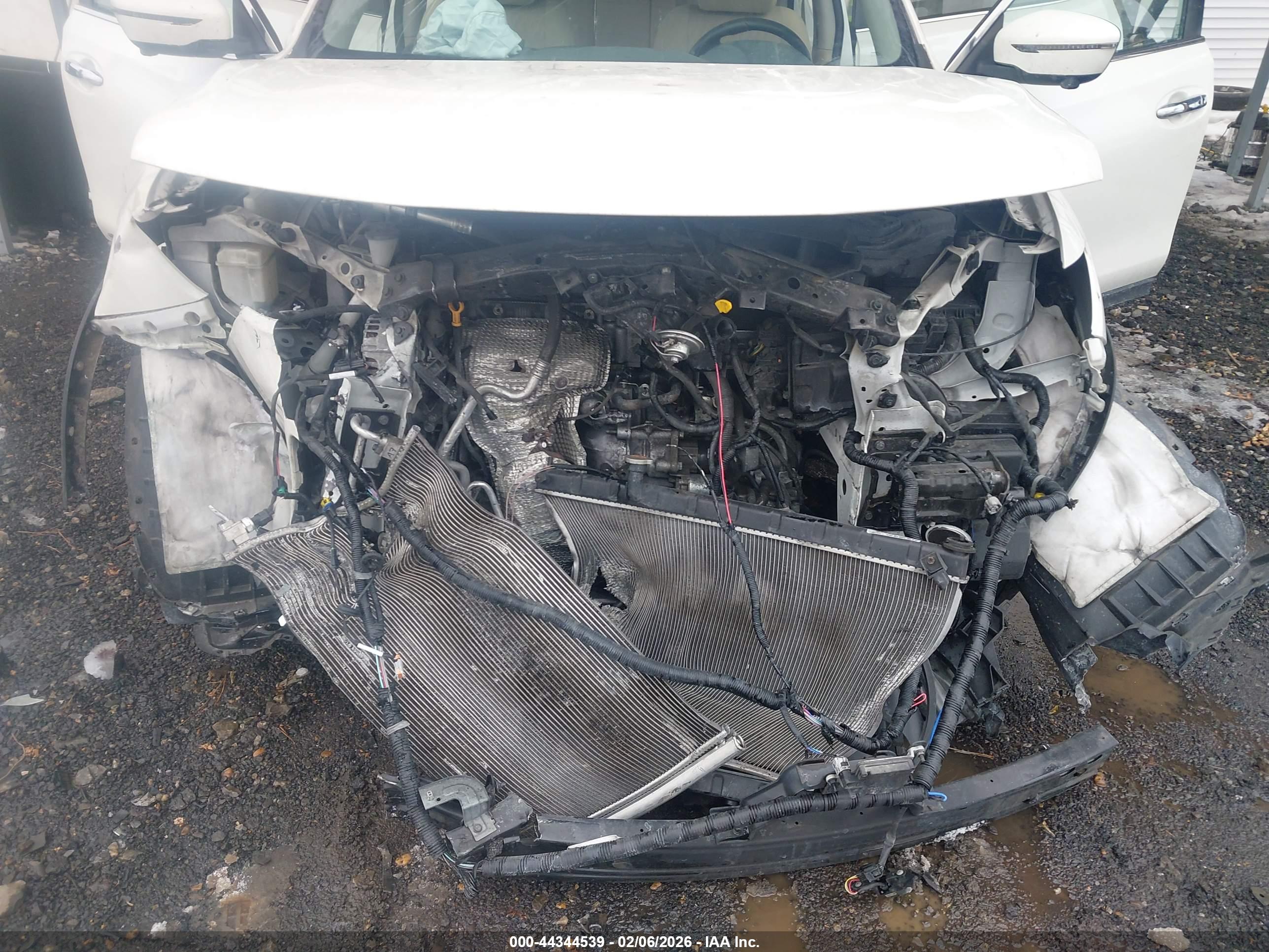 NISSAN ROGUE image 6