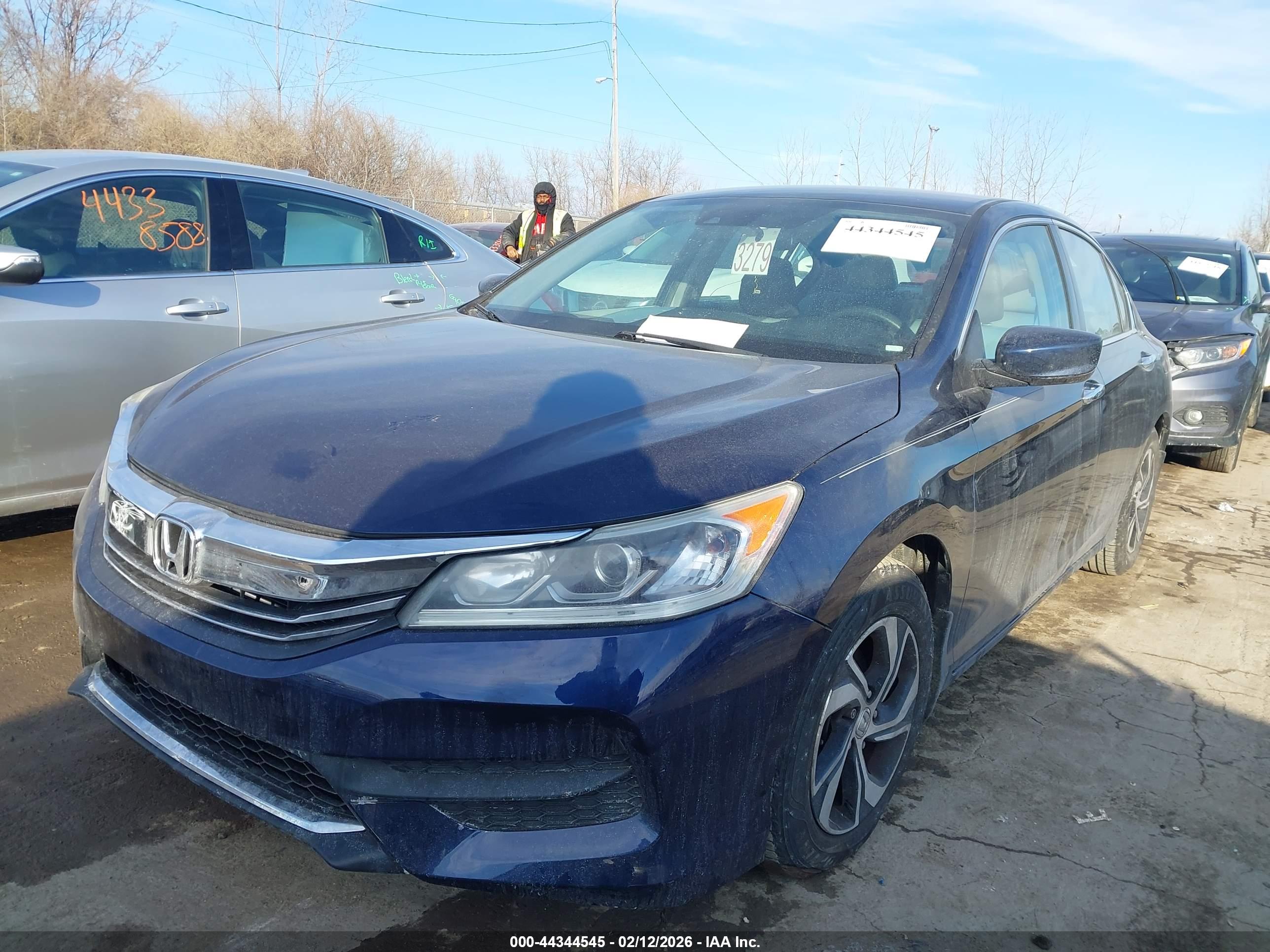 HONDA ACCORD image 2