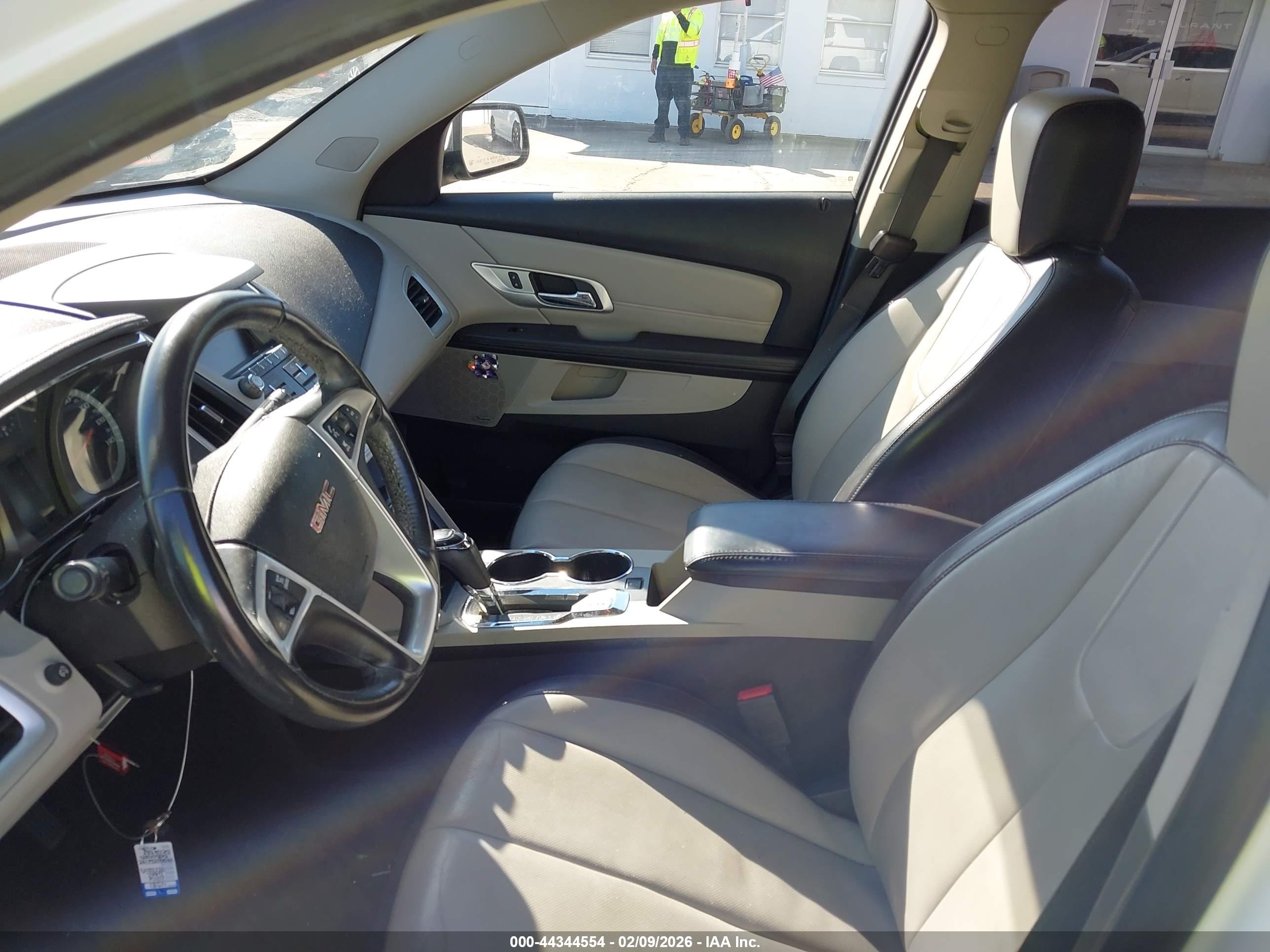 GMC TERRAIN image 5