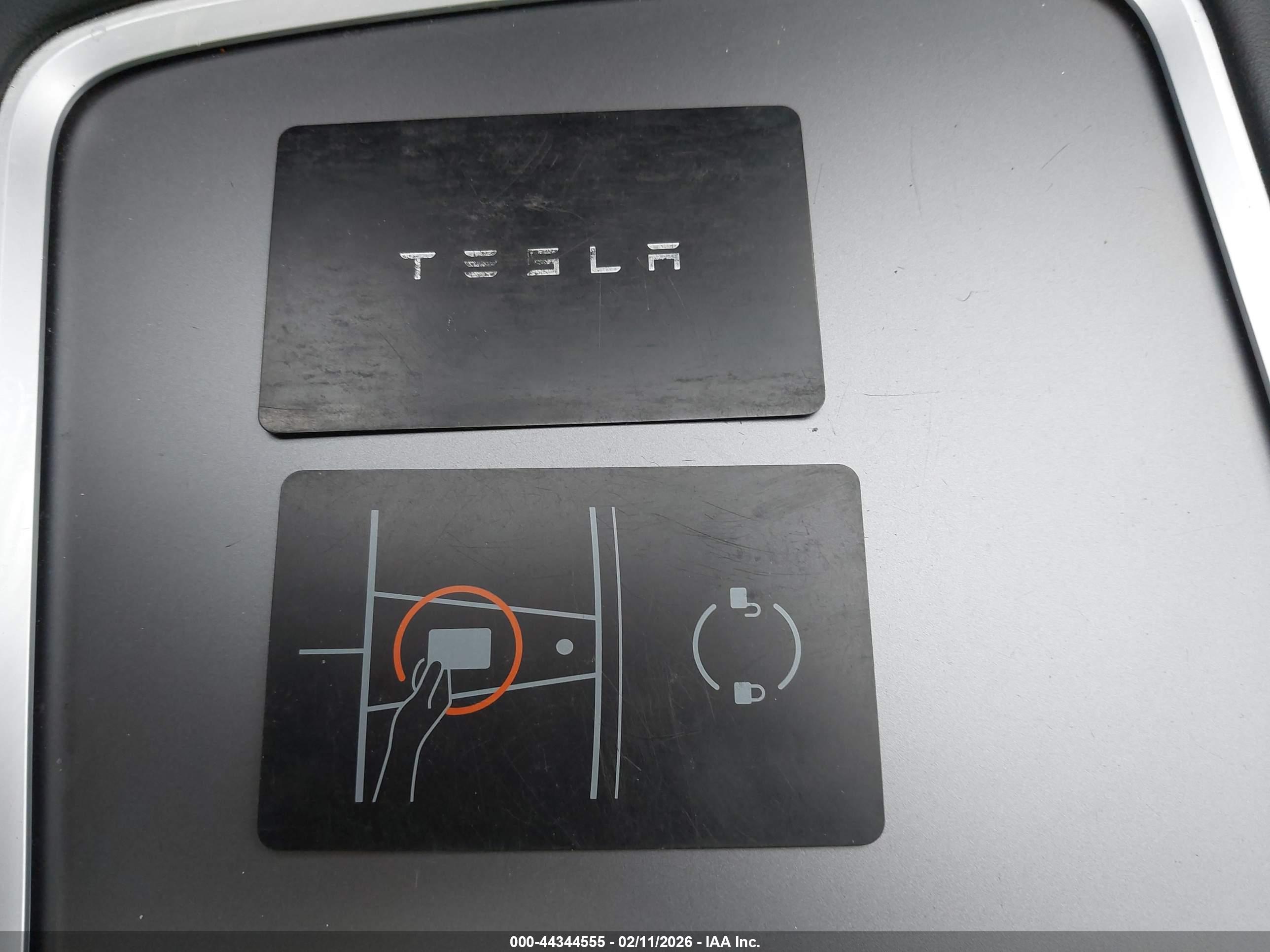 TESLA MODEL image 11