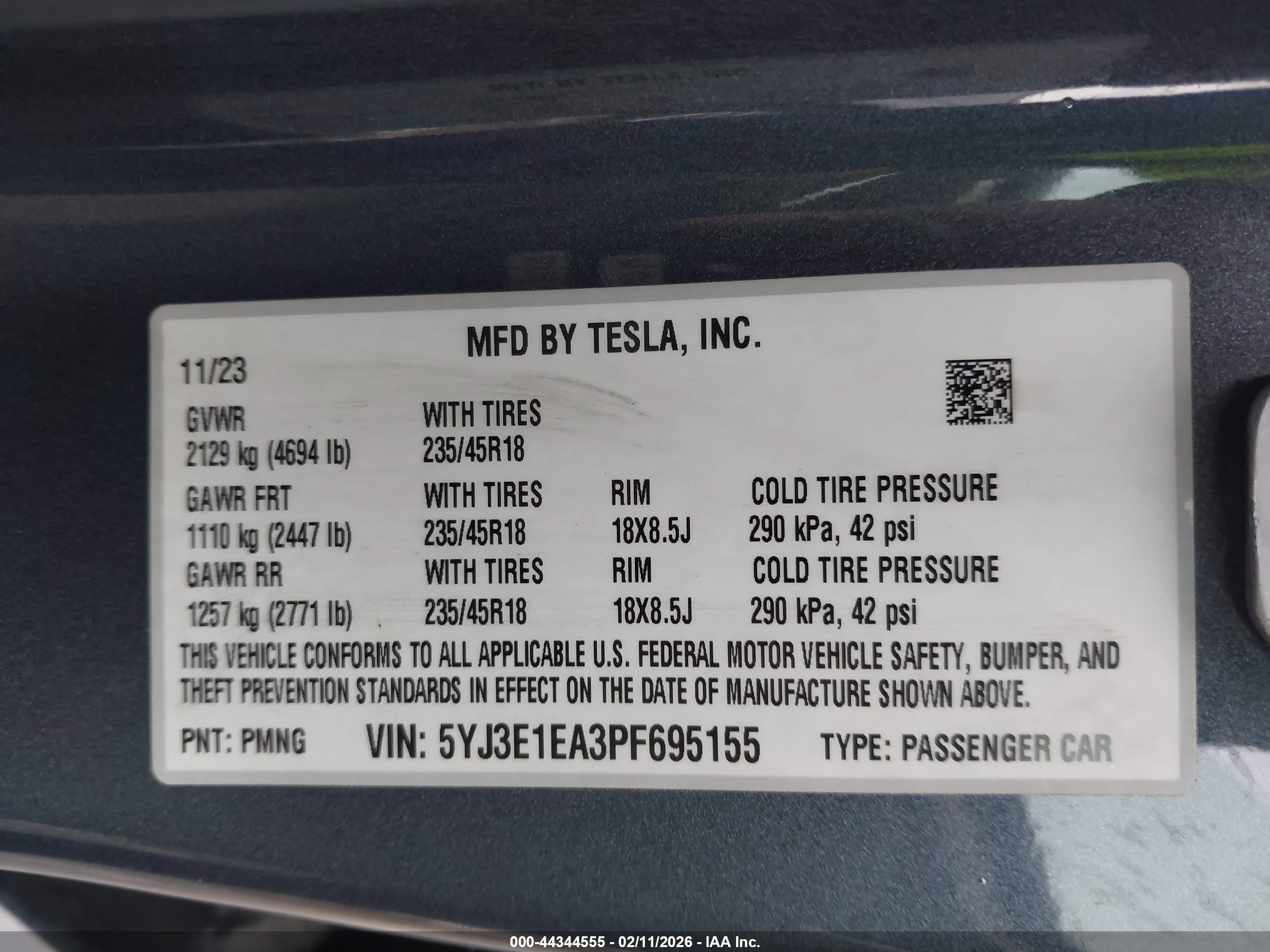 TESLA MODEL image 9