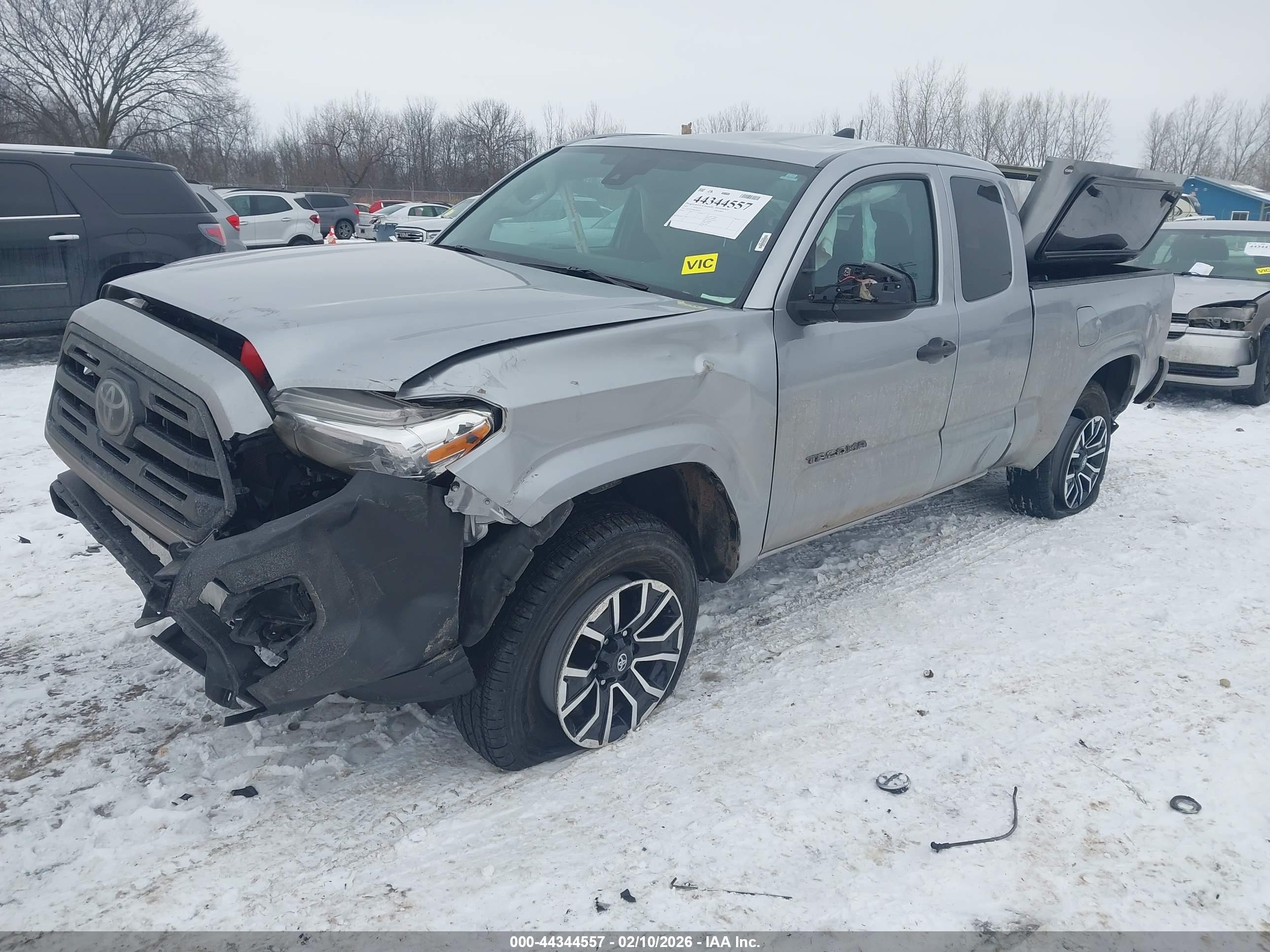 TOYOTA TACOMA image 2