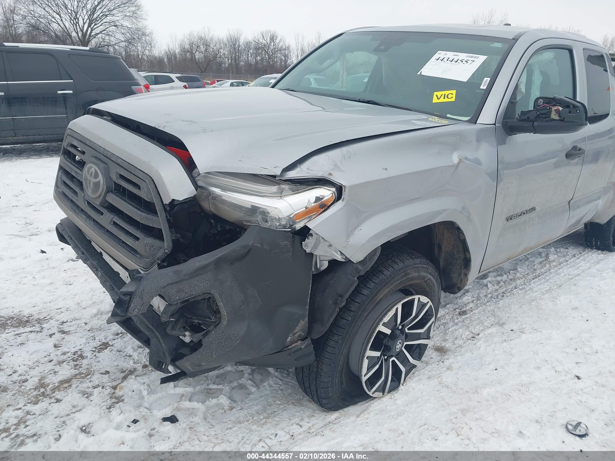 TOYOTA TACOMA image 6
