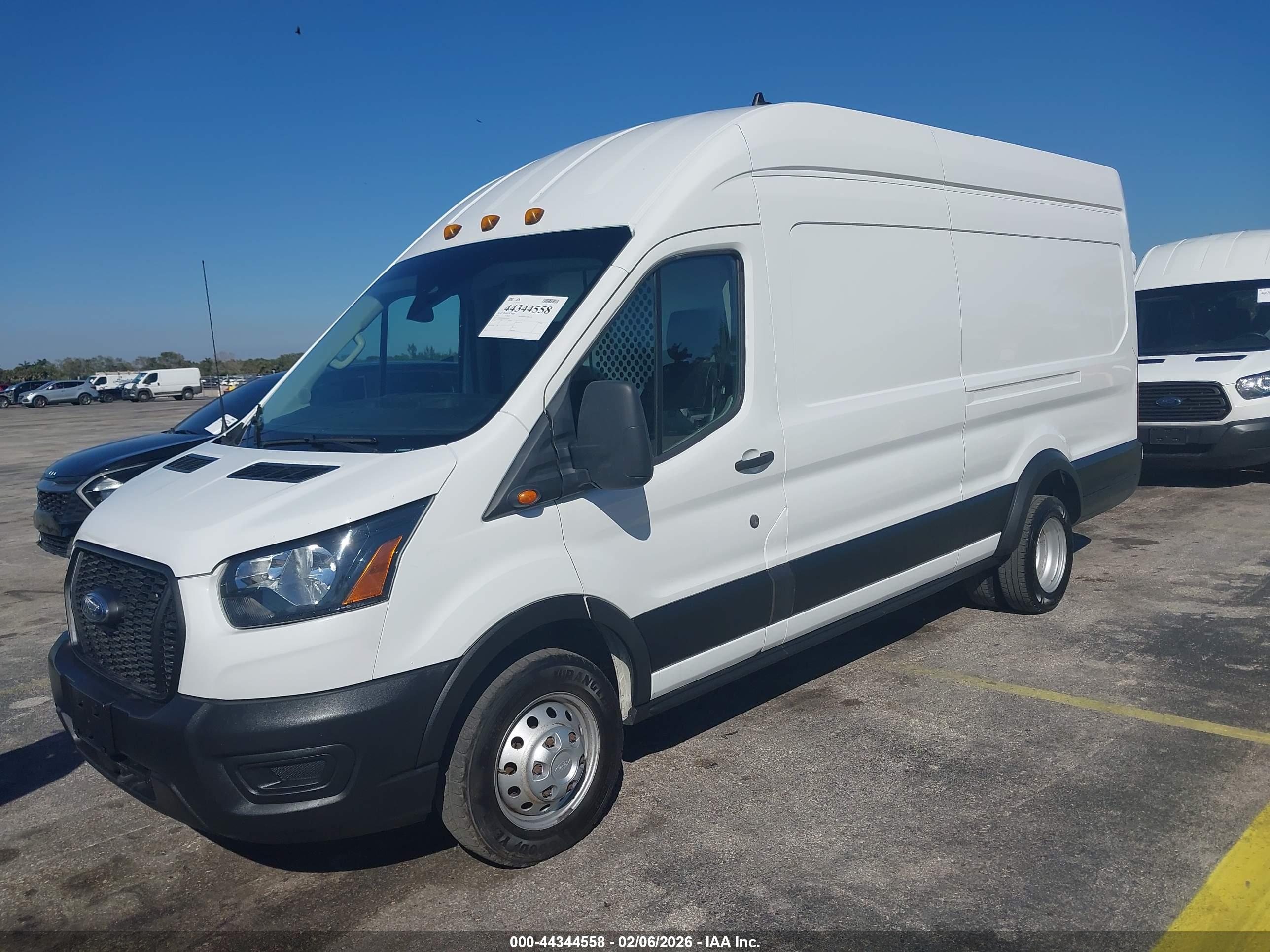FORD TRANSIT-350 image 2