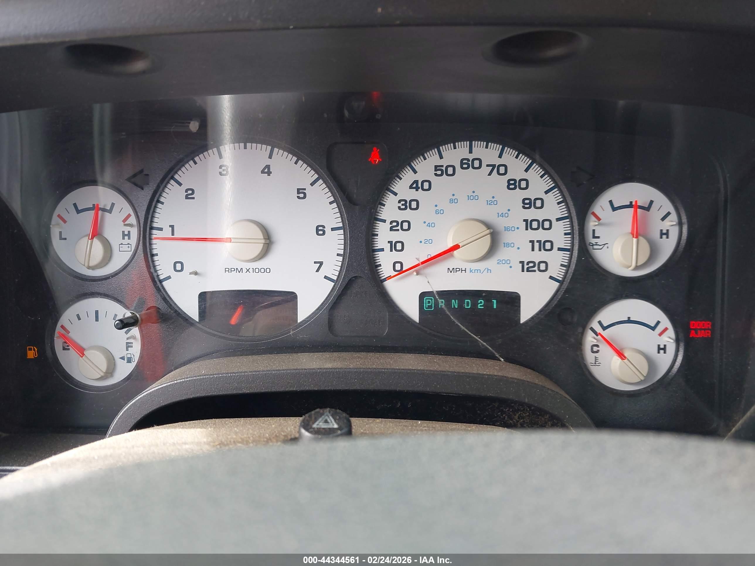 DODGE RAM image 7