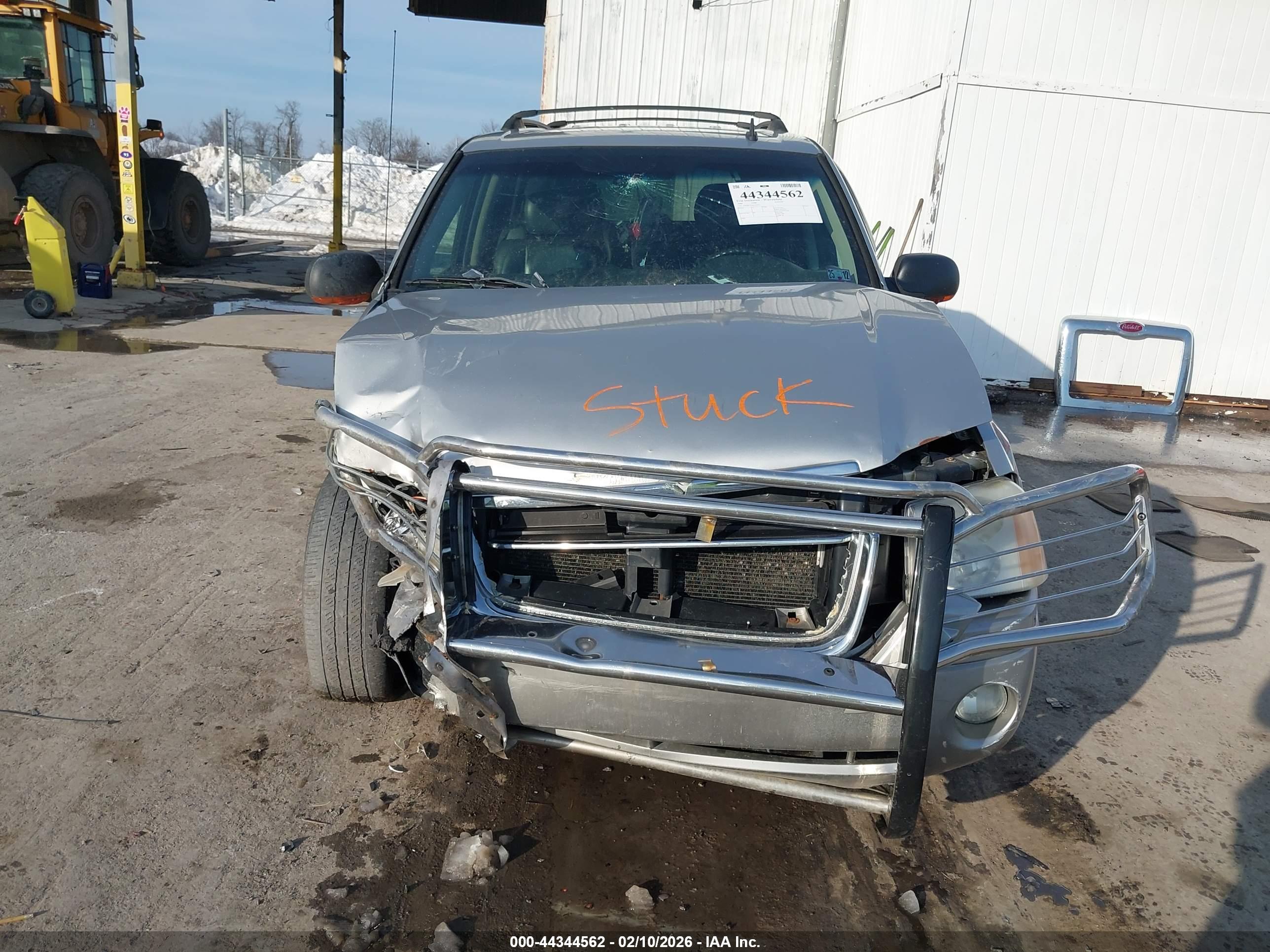 GMC ENVOY image 6