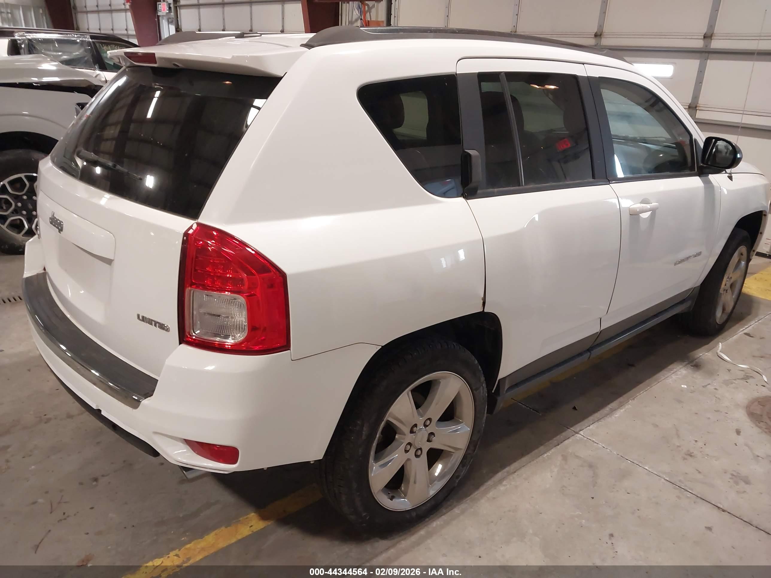 JEEP COMPASS image 4