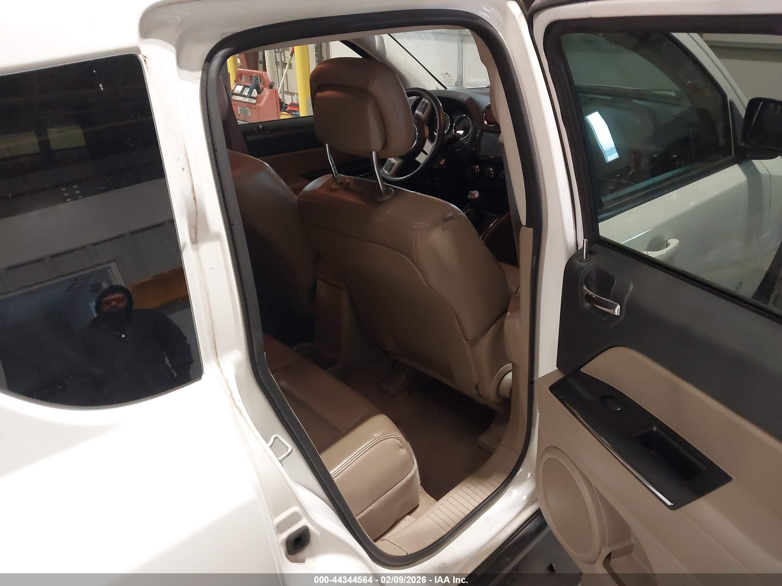 JEEP COMPASS image 8