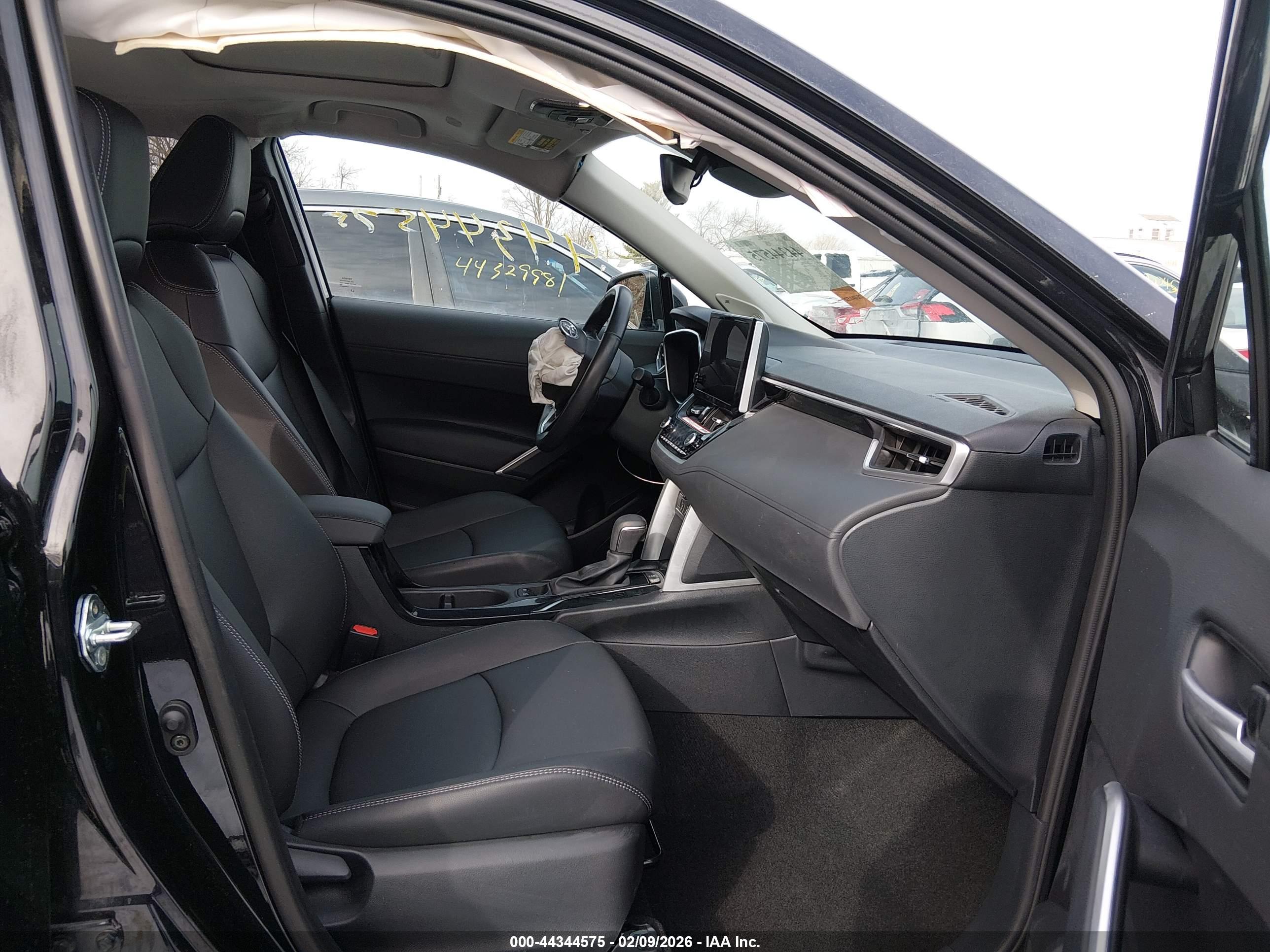 TOYOTA COROLLA image 5