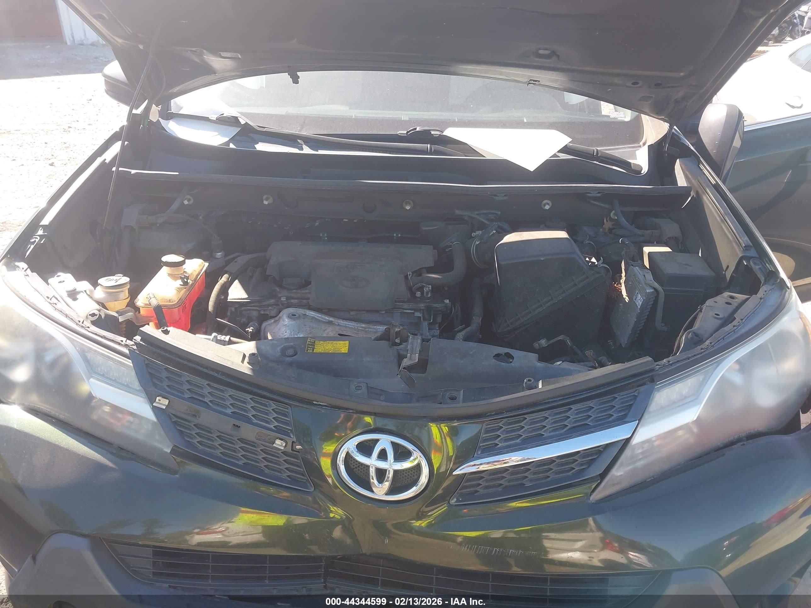 TOYOTA RAV4 image 10