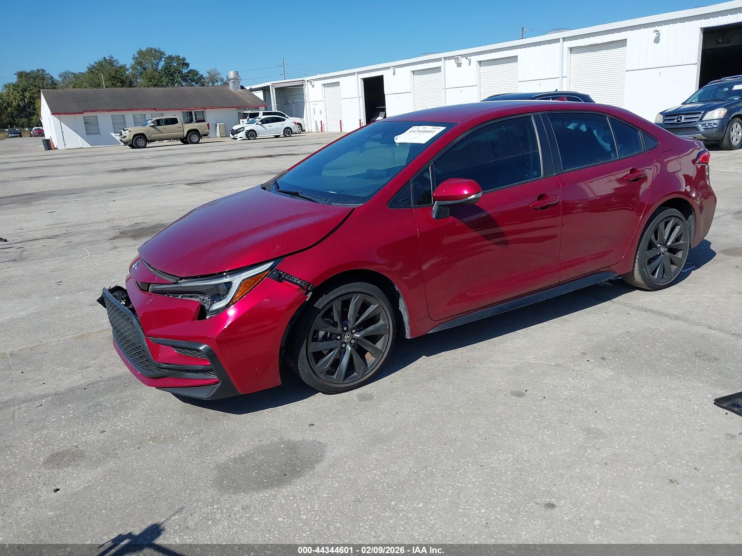 TOYOTA COROLLA image 2
