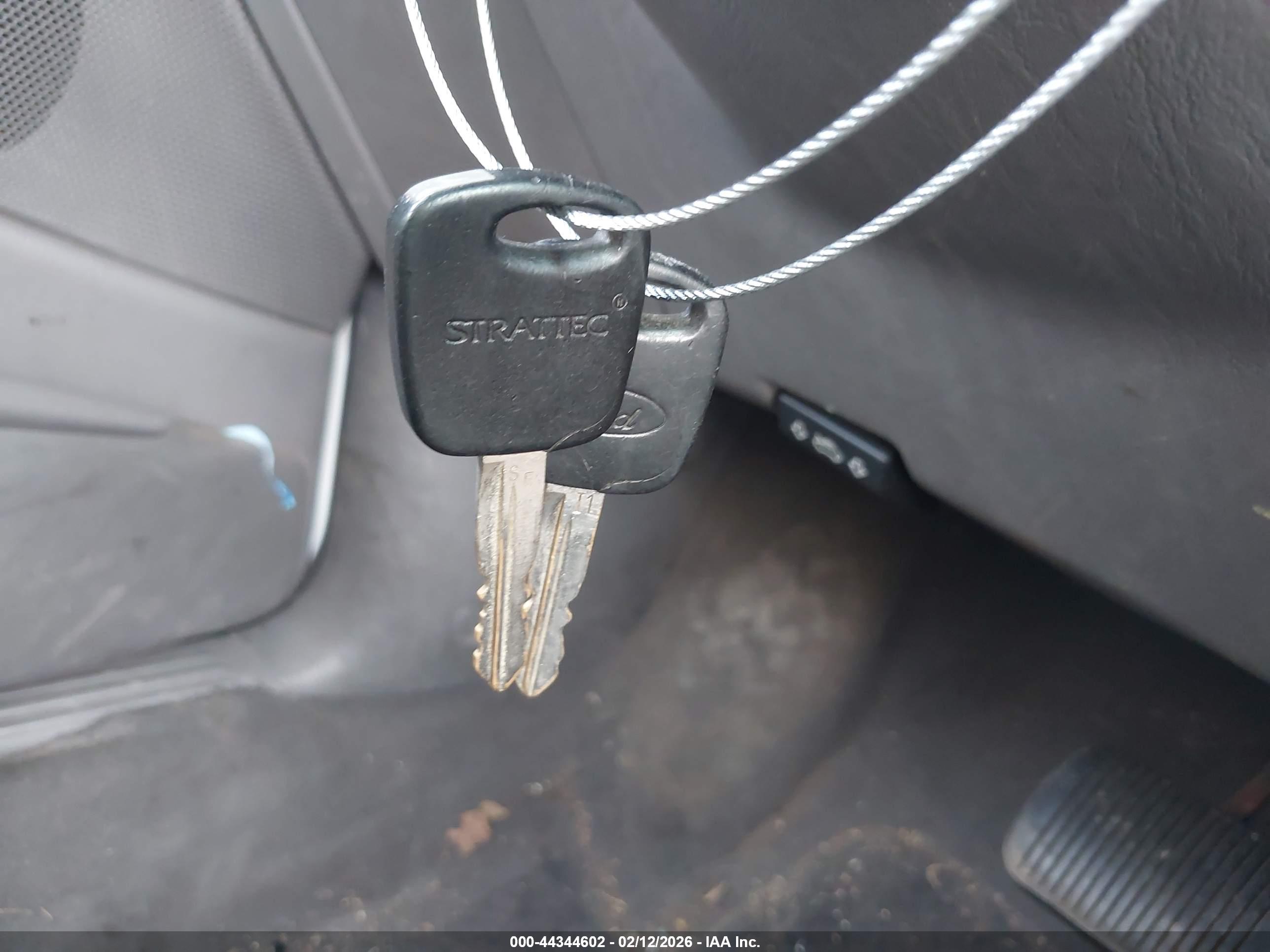FORD FOCUS image 11