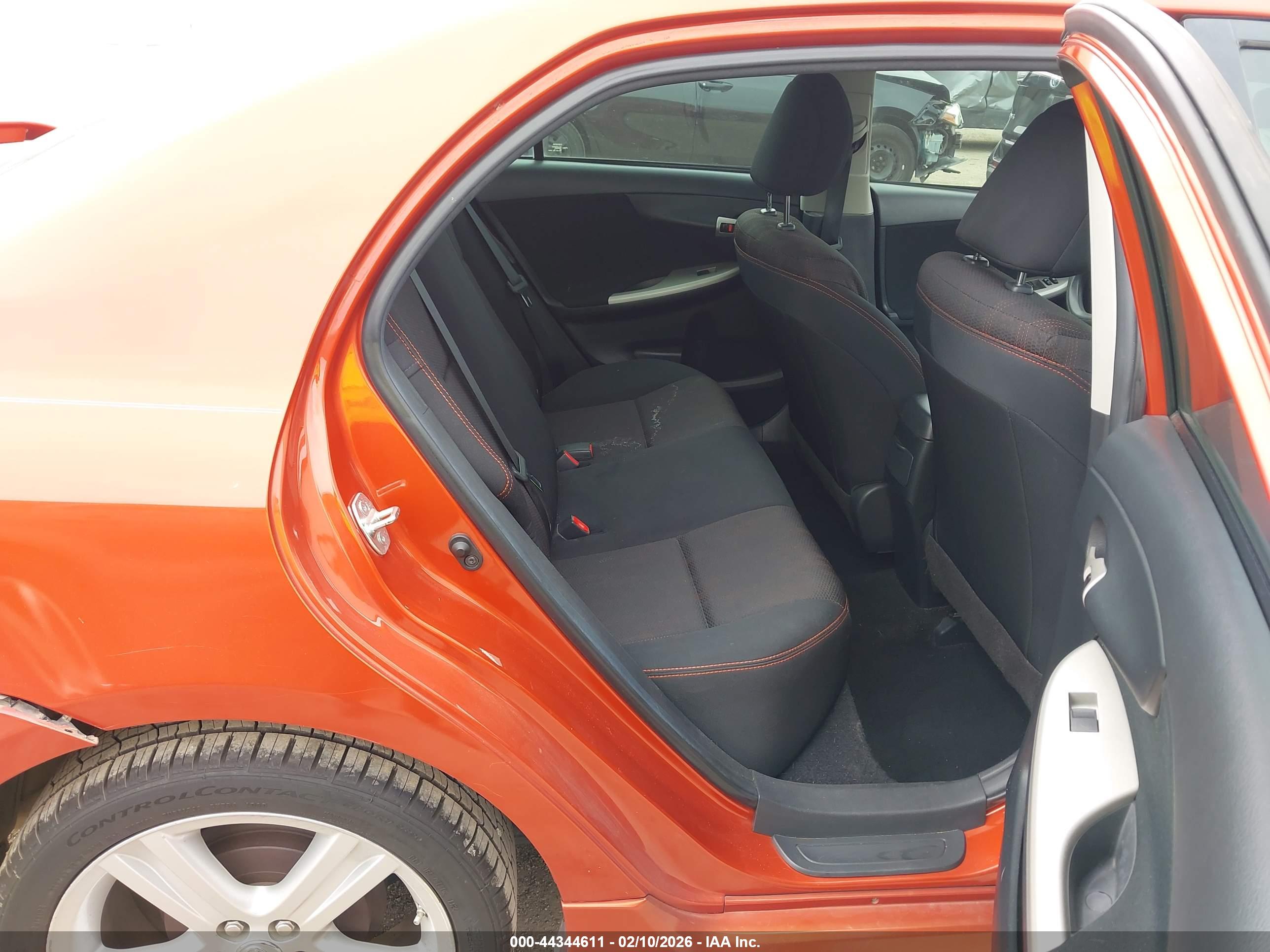 TOYOTA COROLLA image 8